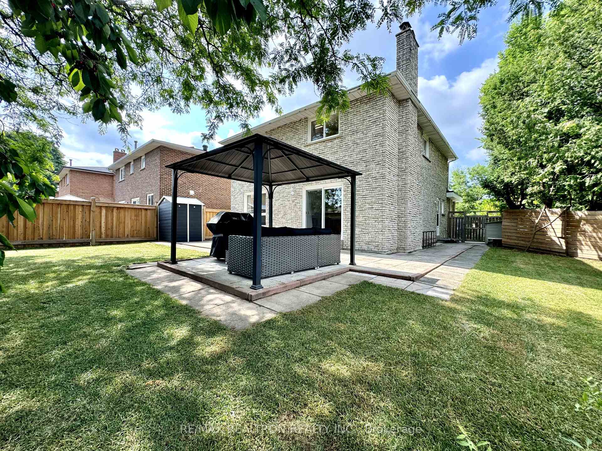 Photo 33 of 228 Risebrough Circle, Markham, Milliken Mills West — HOMEH