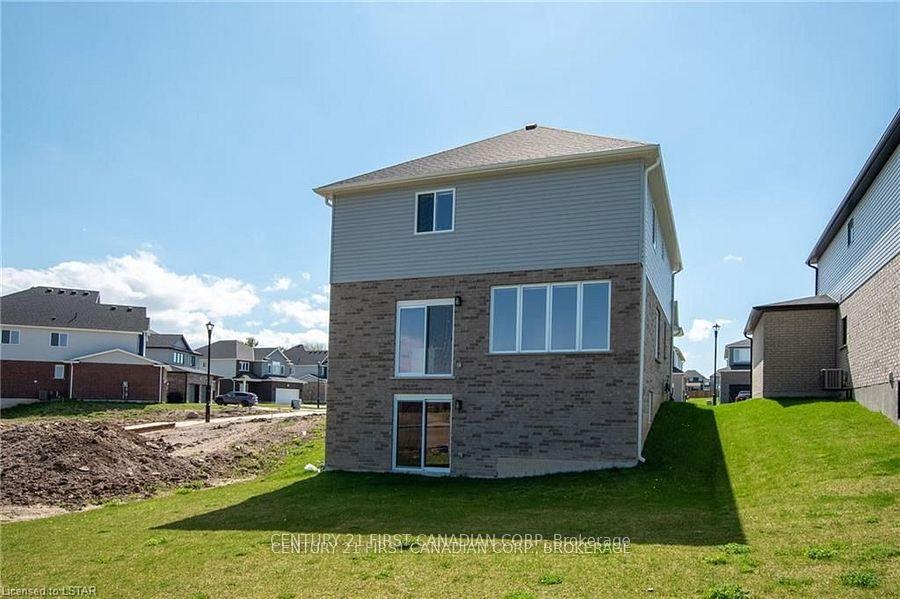 Photo 3 of 121 Basil Crescent, Middlesex Centre, Ilderton — HOMEH