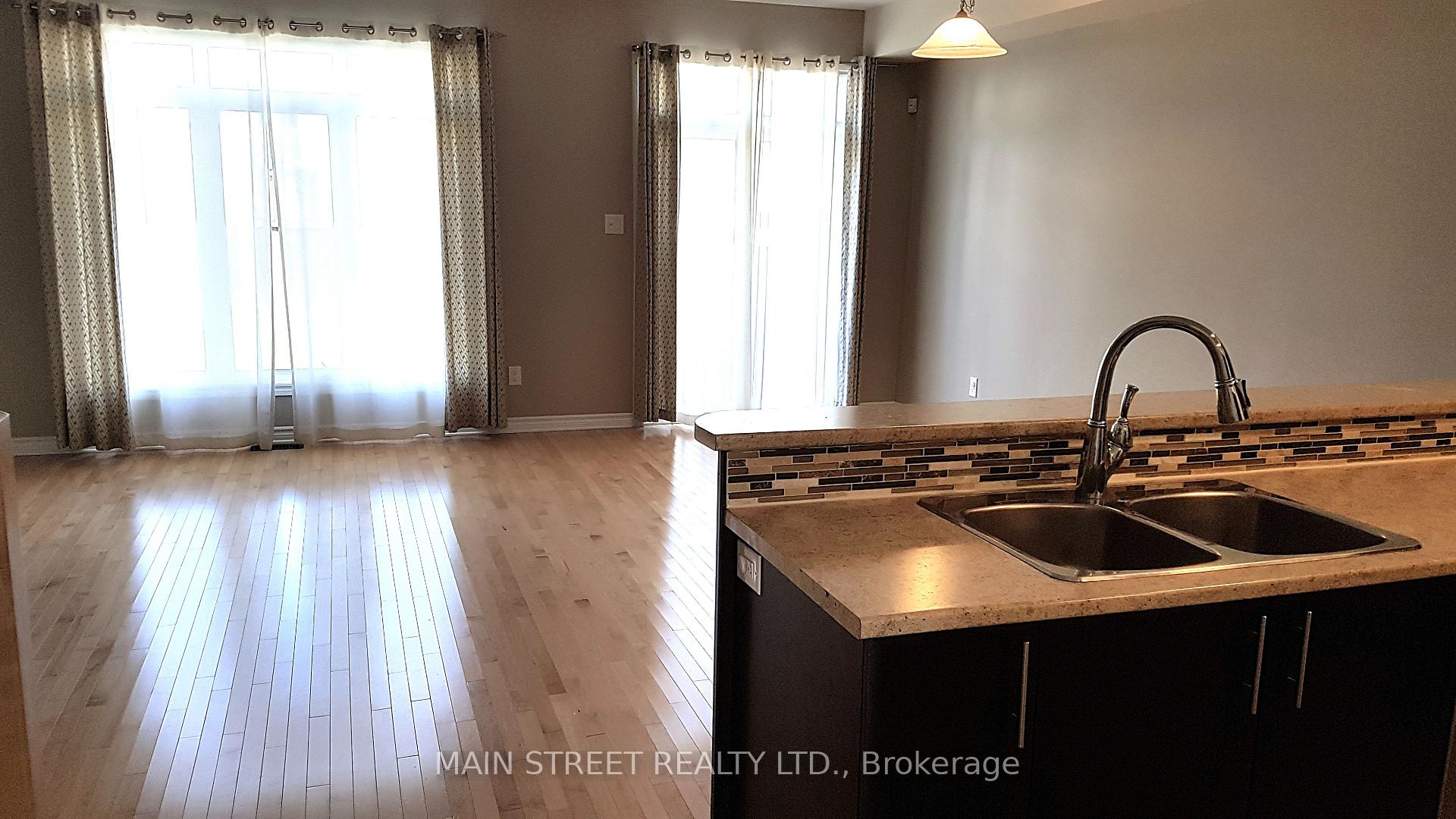 Photo 3 of 351 Kingbrook Drive, Ottawa, Kanata - Bridlewood — HOMEH