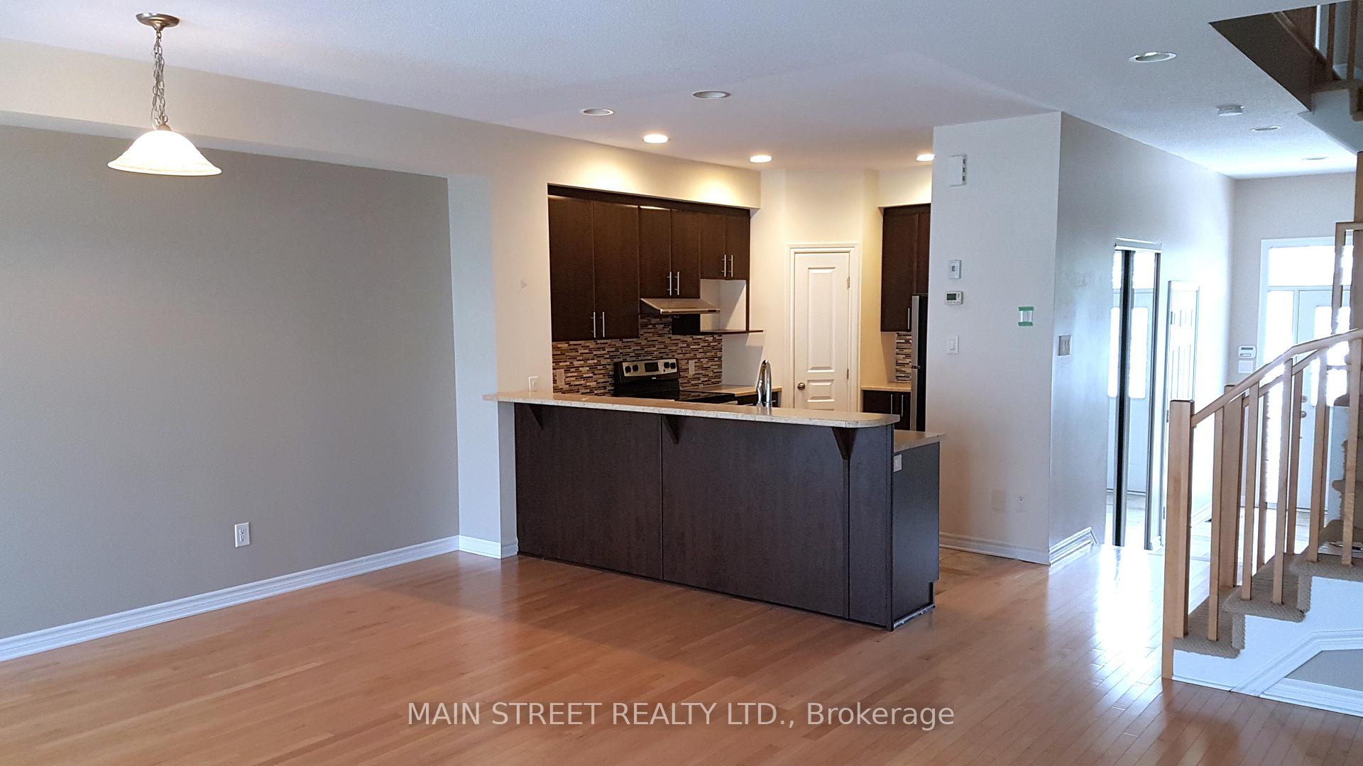 Photo 5 of 351 Kingbrook Drive, Ottawa, Kanata - Bridlewood — HOMEH