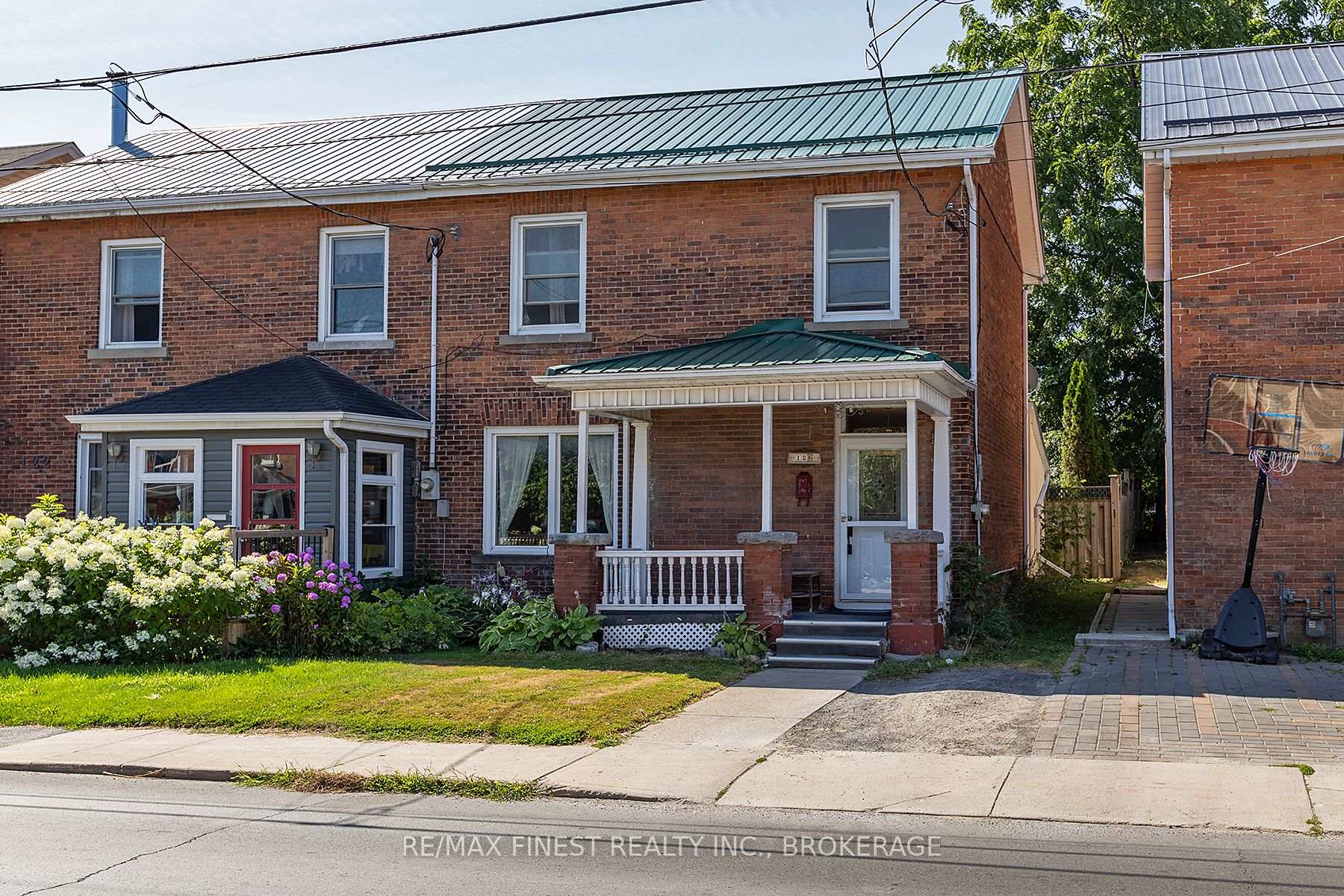 Photo 3 of 126 Stephen Street, Kingston, East of Sir John A. Blvd — HOMEH