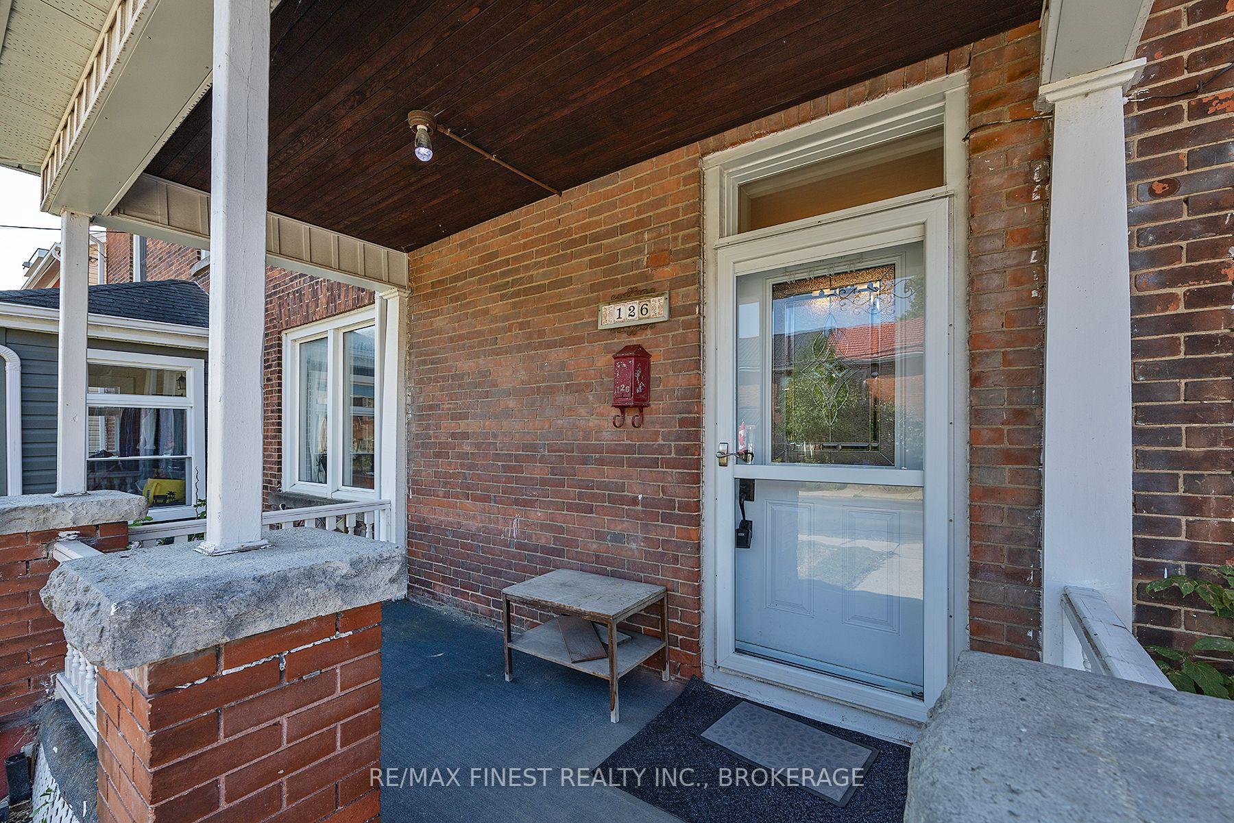 Photo 5 of 126 Stephen Street, Kingston, East of Sir John A. Blvd — HOMEH