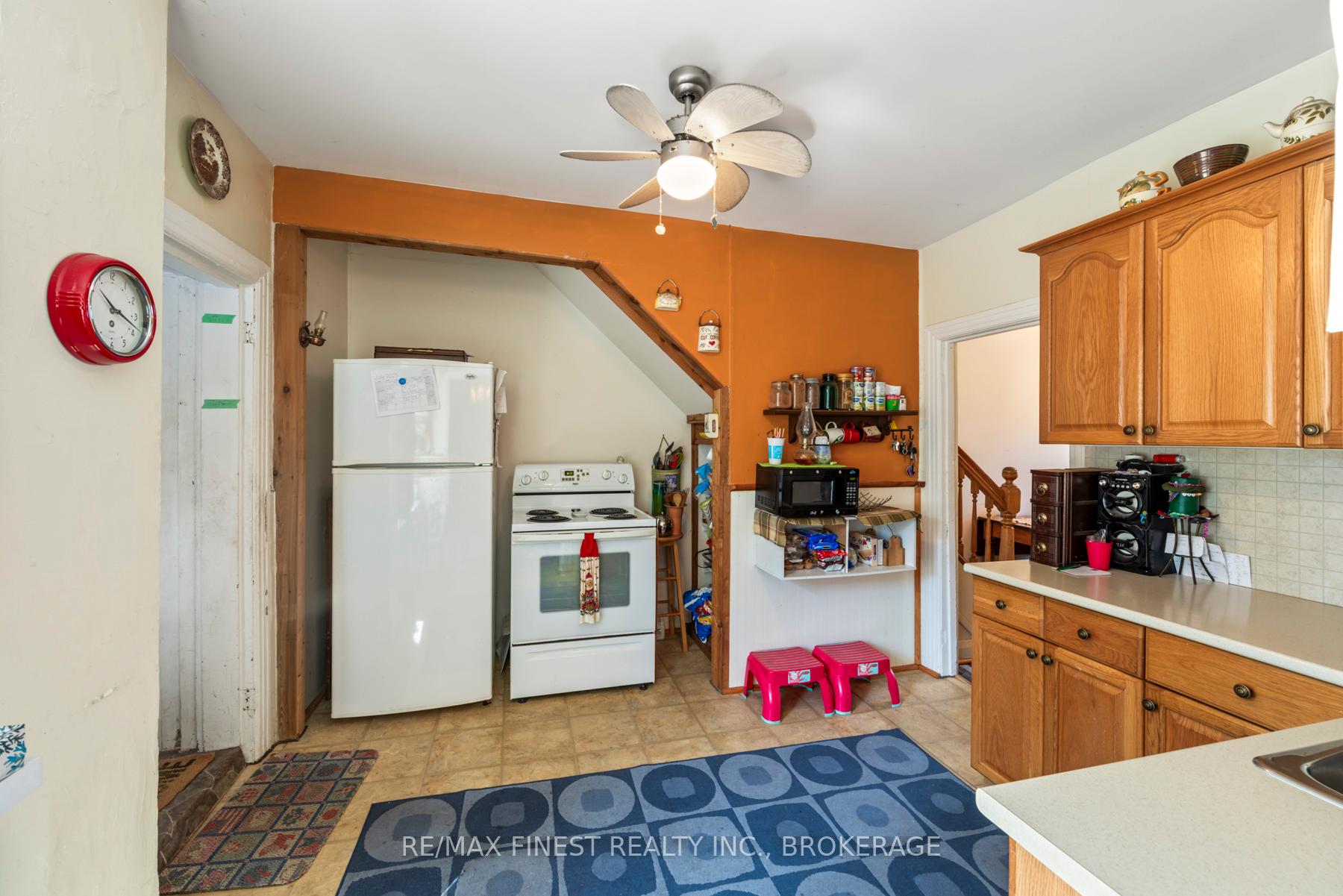 Photo 13 of 126 Stephen Street, Kingston, East of Sir John A. Blvd — HOMEH