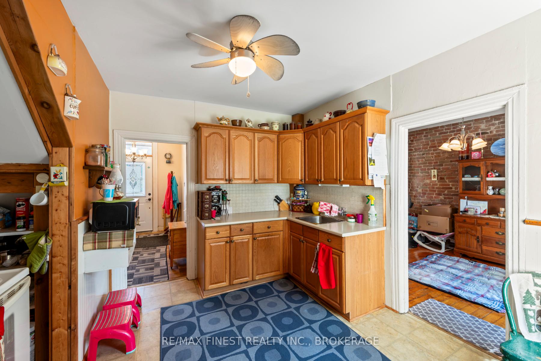 Photo 14 of 126 Stephen Street, Kingston, East of Sir John A. Blvd — HOMEH