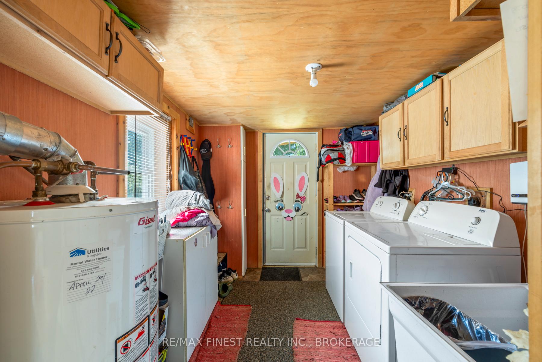 Photo 17 of 126 Stephen Street, Kingston, East of Sir John A. Blvd — HOMEH