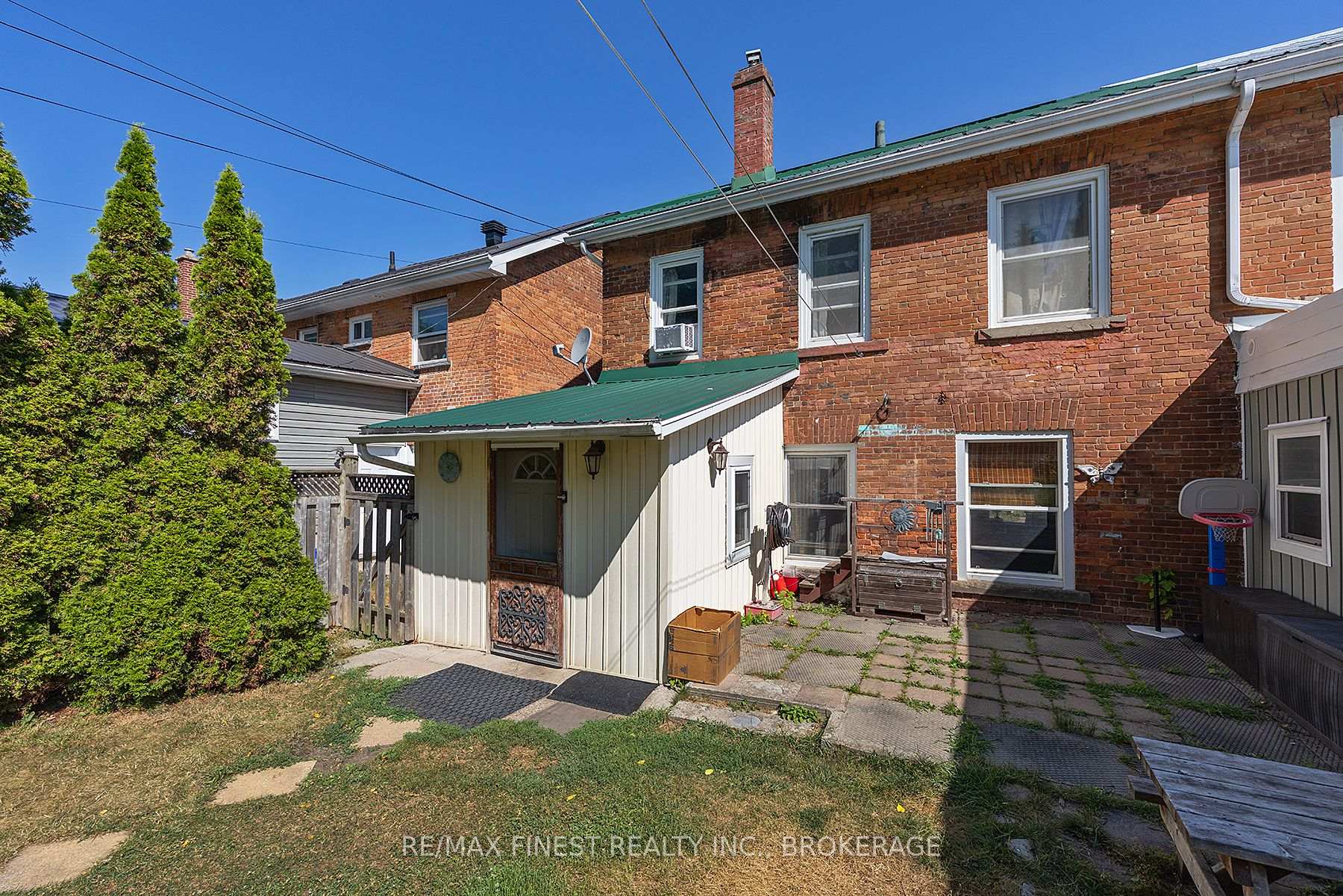 Photo 31 of 126 Stephen Street, Kingston, East of Sir John A. Blvd — HOMEH