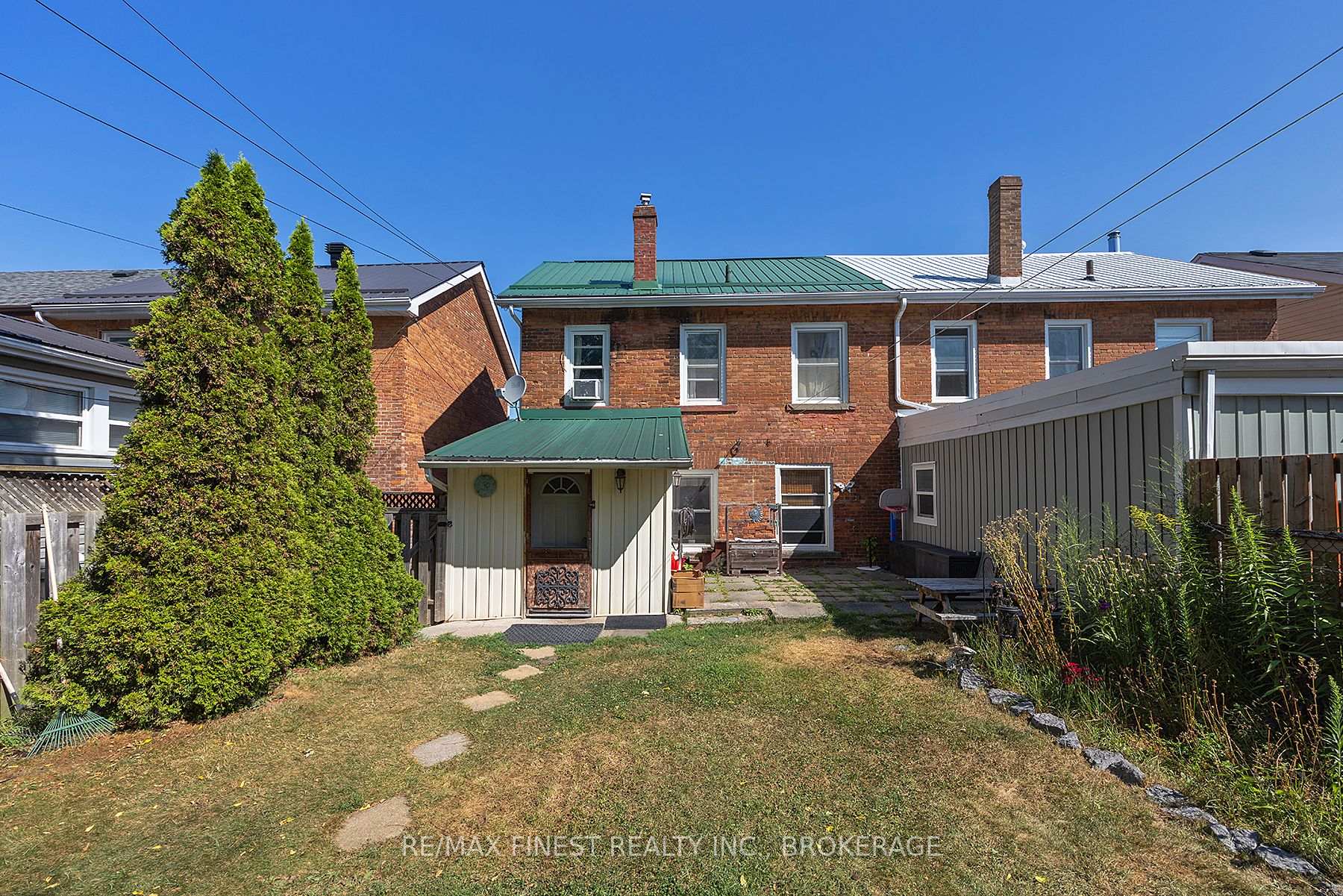 Photo 33 of 126 Stephen Street, Kingston, East of Sir John A. Blvd — HOMEH