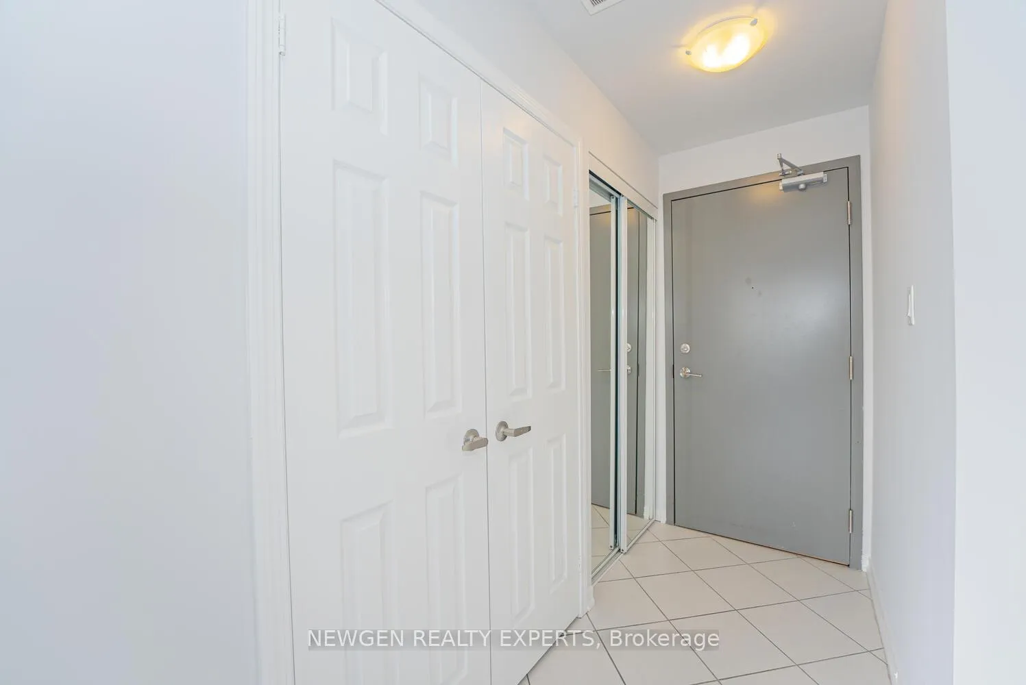 Photo 11 of Unit 306, 50 Sky Harbour Drive, Brampton, Brampton West — HOMEH