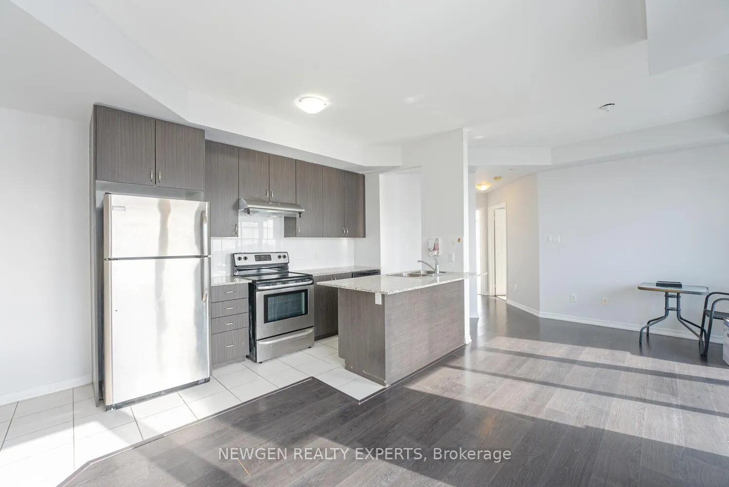 Photo 13 of Unit 306, 50 Sky Harbour Drive, Brampton, Brampton West — HOMEH