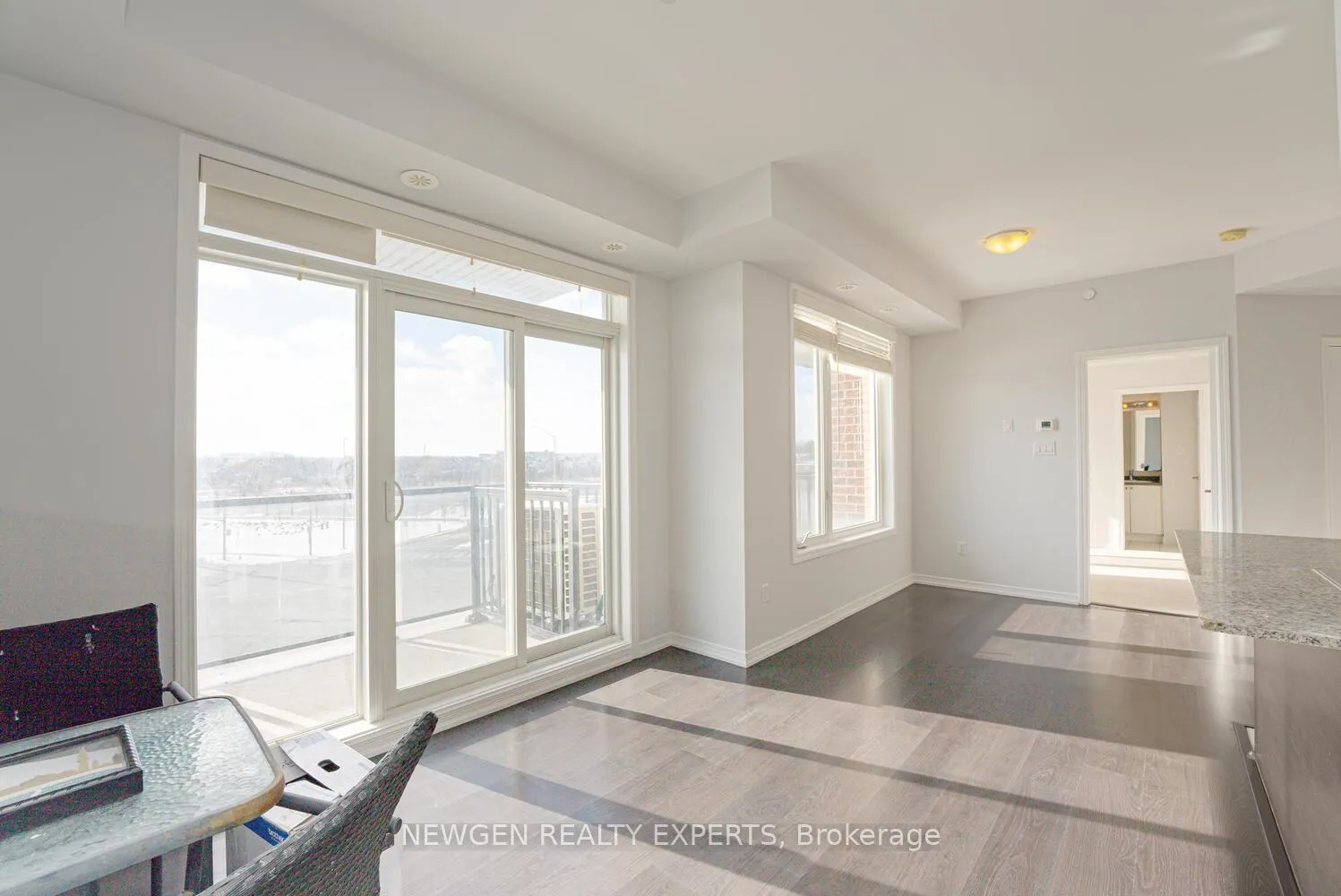 Photo 15 of Unit 306, 50 Sky Harbour Drive, Brampton, Brampton West — HOMEH