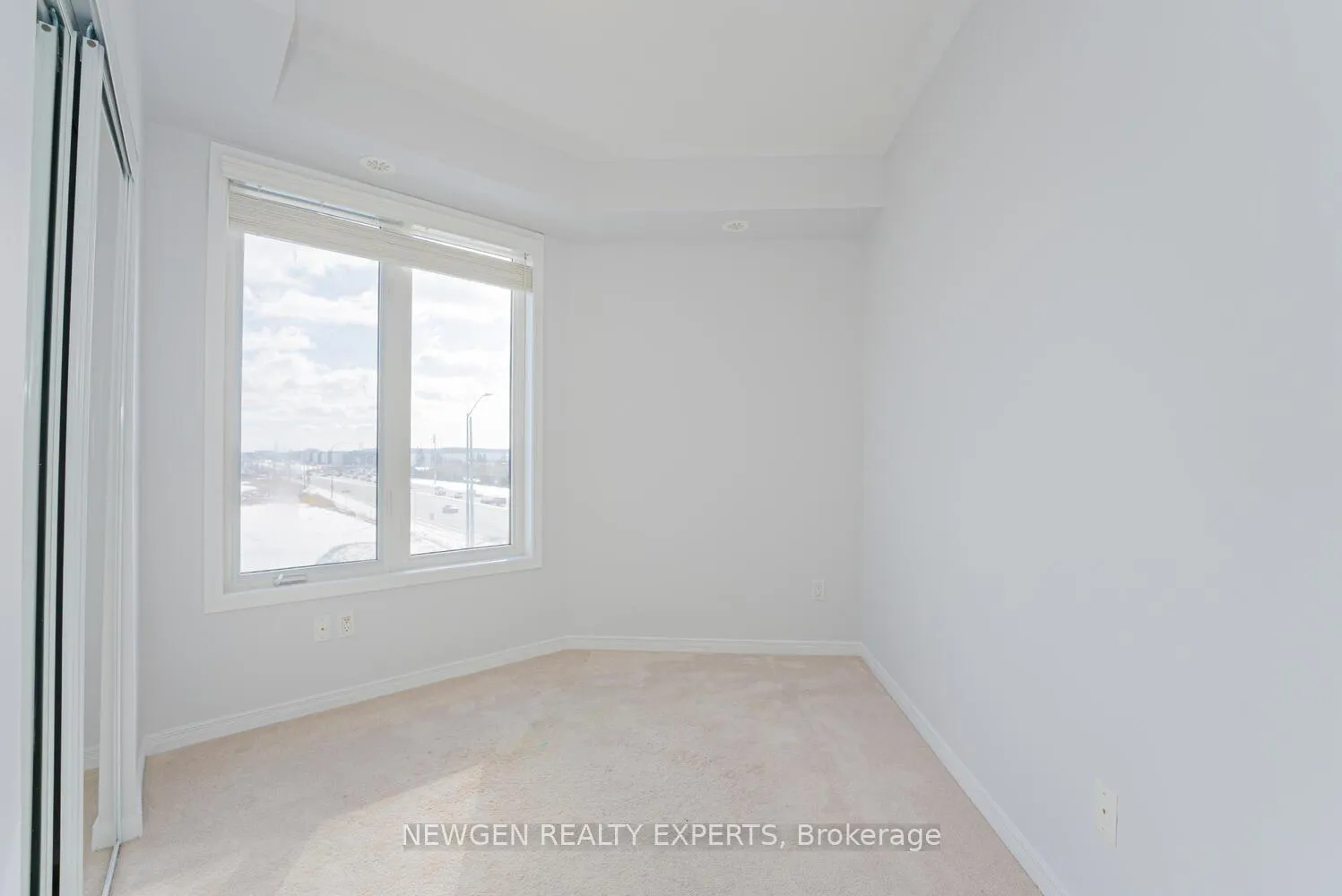 Photo 24 of Unit 306, 50 Sky Harbour Drive, Brampton, Brampton West — HOMEH