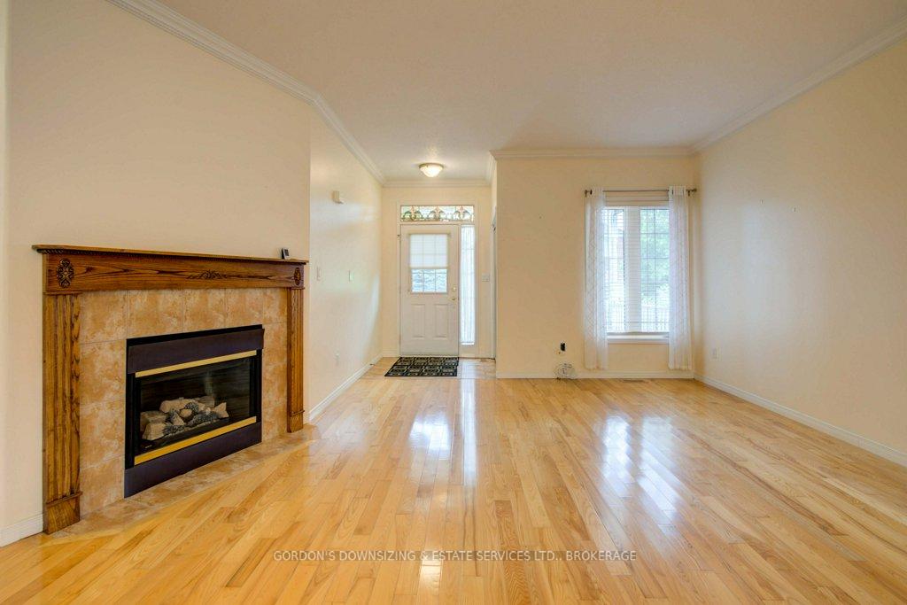 Photo 5 of 303 Cavendish Crescent, Kingston, City Northwest — HOMEH
