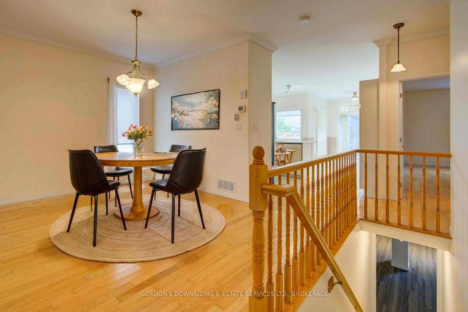 Photo 8 of 303 Cavendish Crescent, Kingston, City Northwest — HOMEH