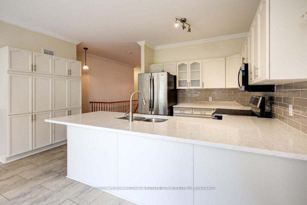 Photo 14 of 303 Cavendish Crescent, Kingston, City Northwest — HOMEH