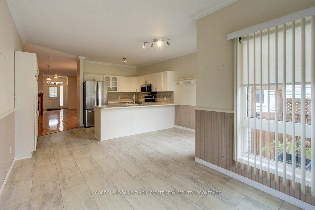Photo 16 of 303 Cavendish Crescent, Kingston, City Northwest — HOMEH