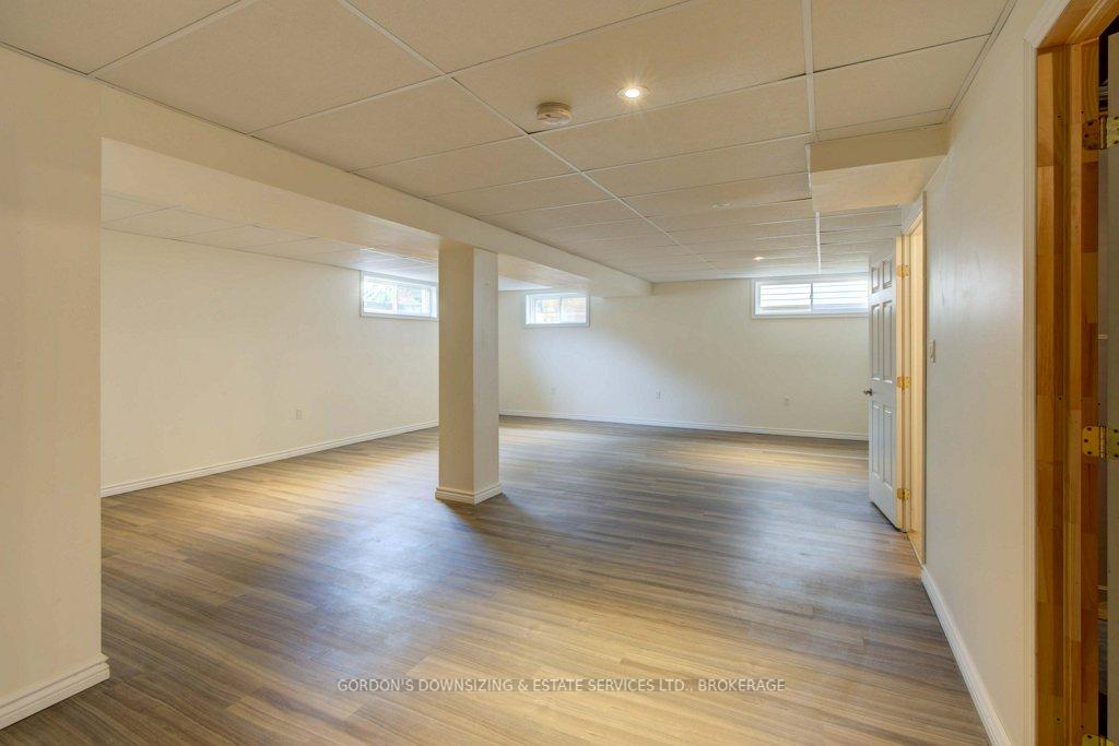 Photo 33 of 303 Cavendish Crescent, Kingston, City Northwest — HOMEH