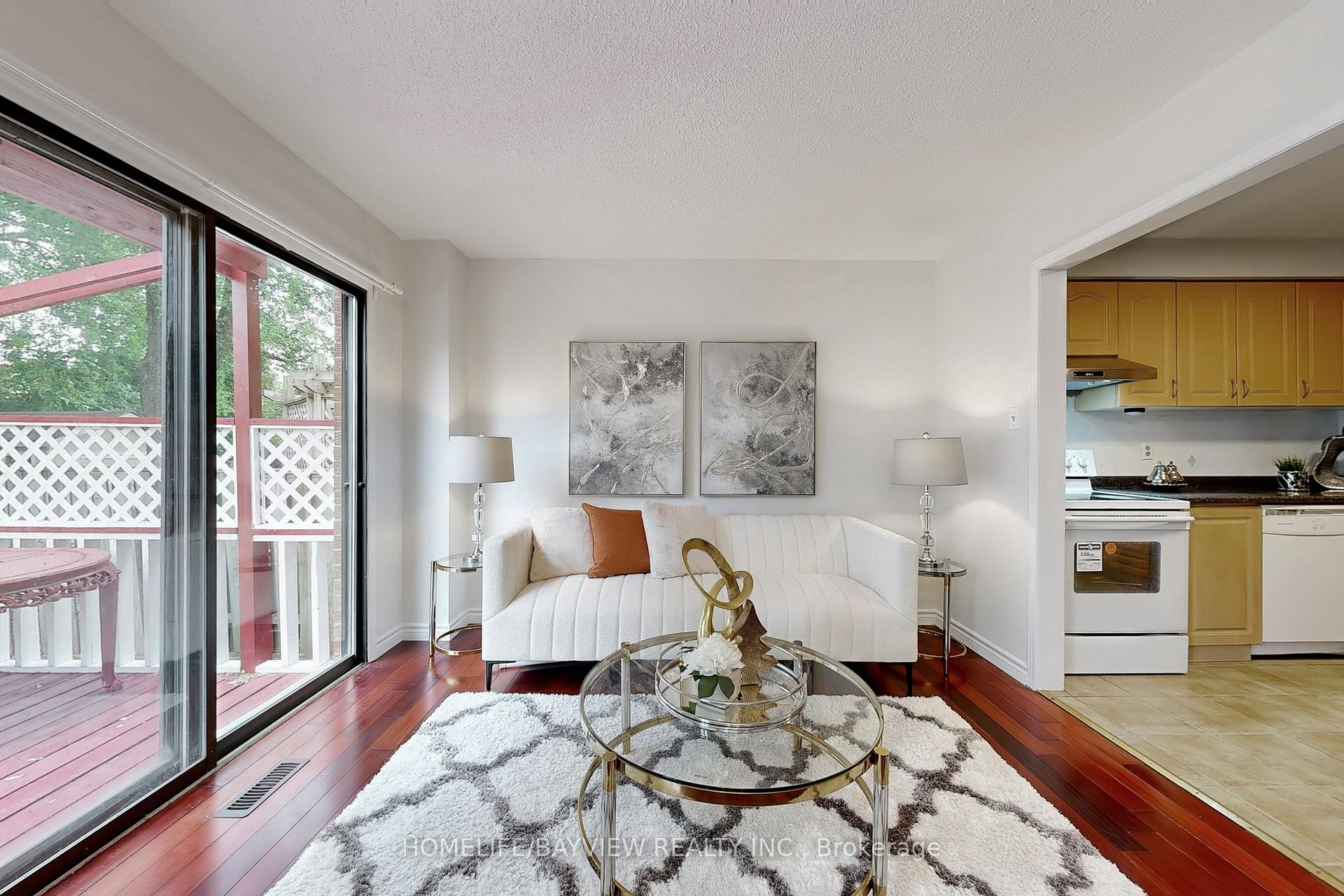 Photo 2 of 140 Ashmore Crescent, Markham, Milliken Mills East — HOMEH