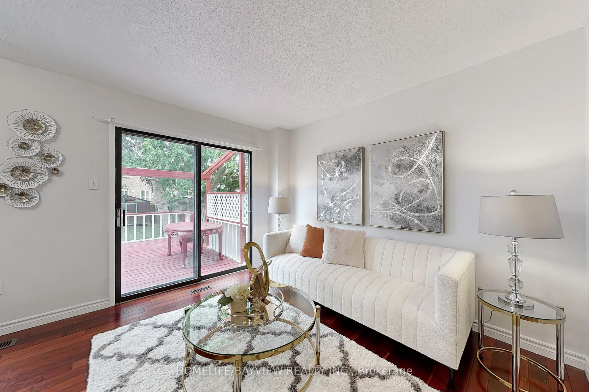 Photo 3 of 140 Ashmore Crescent, Markham, Milliken Mills East — HOMEH
