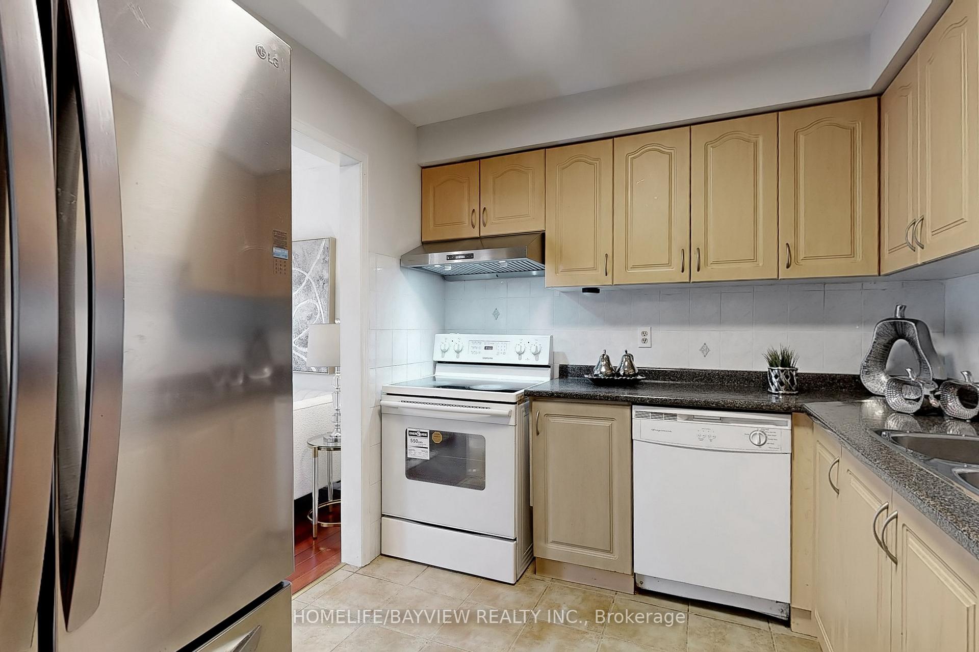 Photo 12 of 140 Ashmore Crescent, Markham, Milliken Mills East — HOMEH