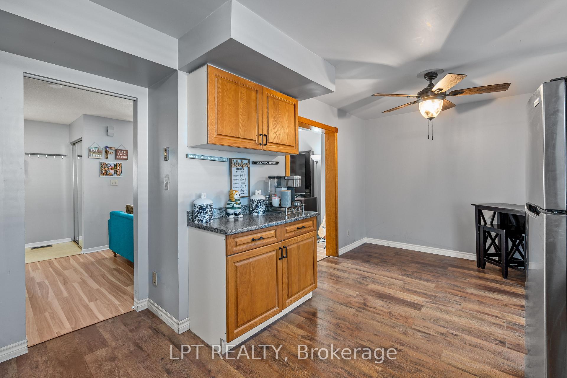 Photo 10 of 975 Warburton Crescent, Kingston, East Gardiners Rd — HOMEH