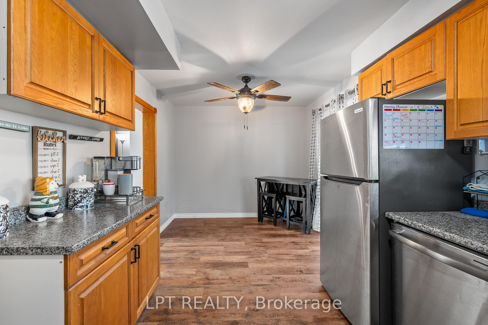 Photo 14 of 975 Warburton Crescent, Kingston, East Gardiners Rd — HOMEH