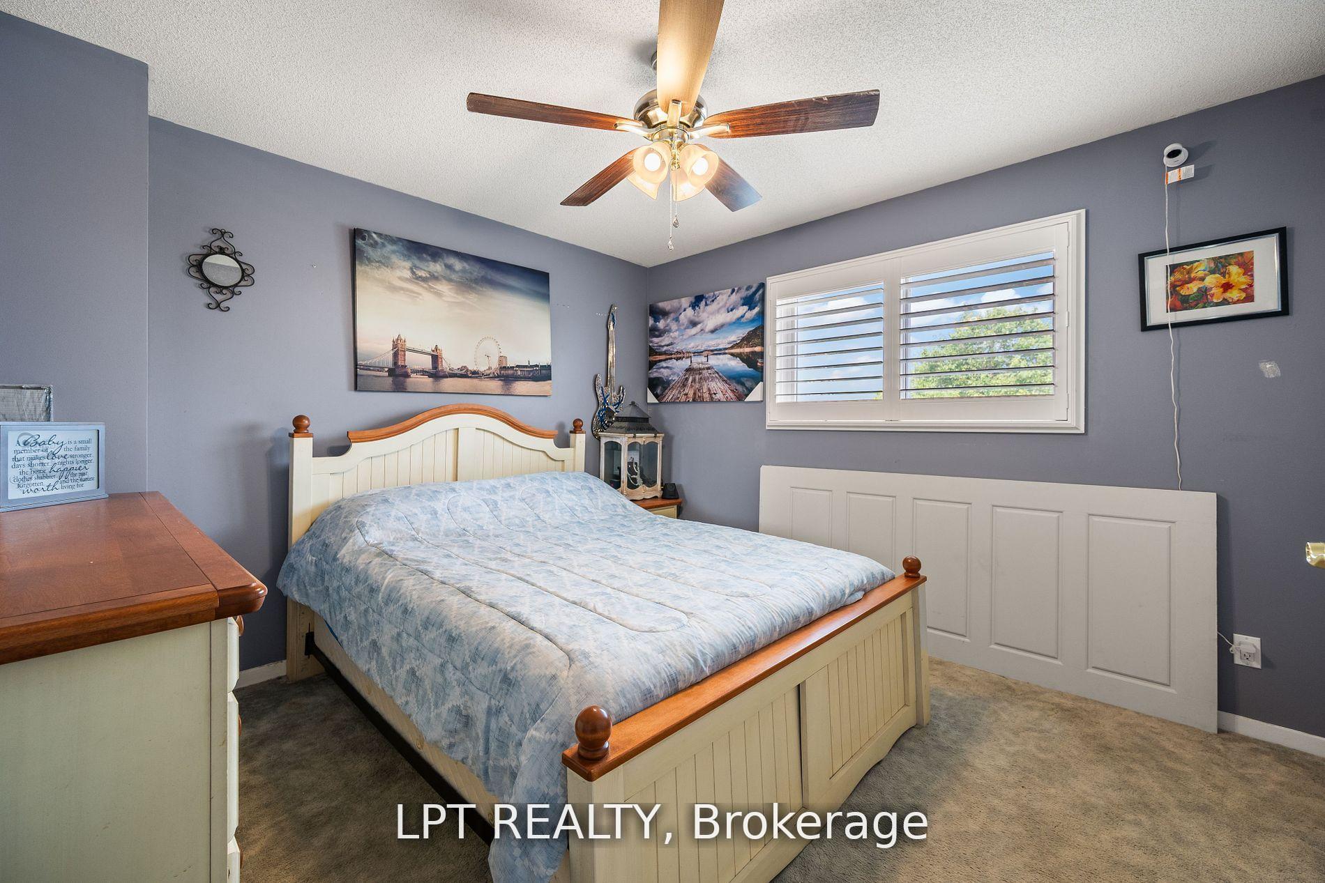 Photo 15 of 975 Warburton Crescent, Kingston, East Gardiners Rd — HOMEH