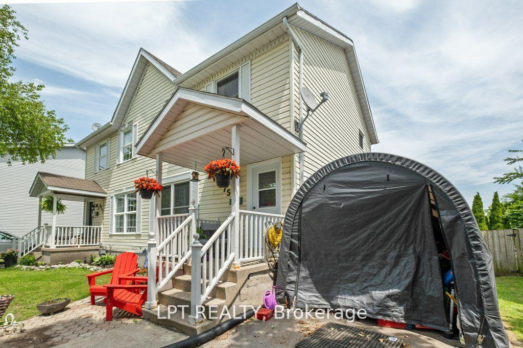 Photo 25 of 975 Warburton Crescent, Kingston, East Gardiners Rd — HOMEH