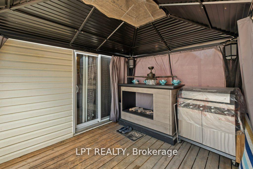 Photo 29 of 975 Warburton Crescent, Kingston, East Gardiners Rd — HOMEH