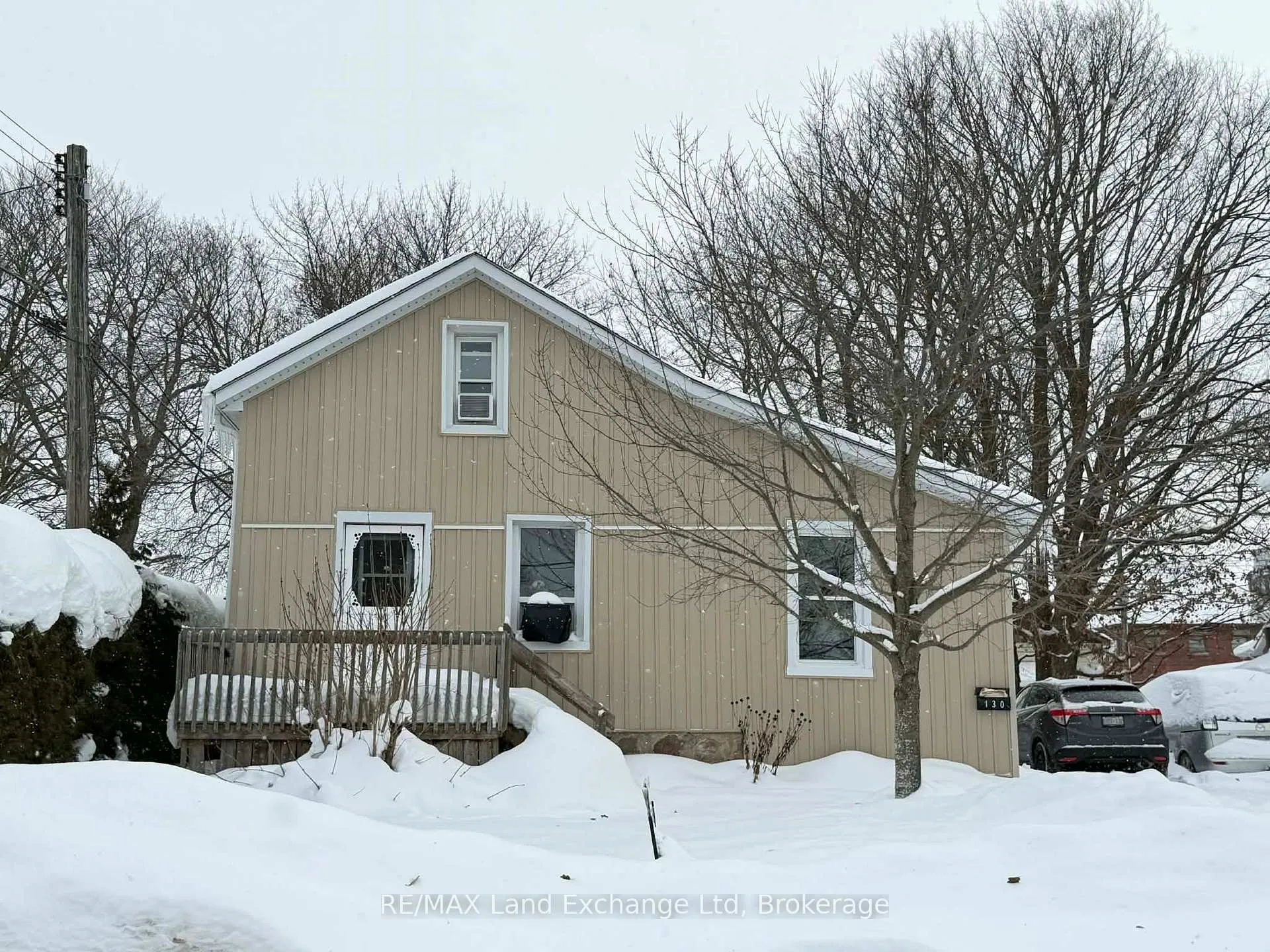 Photo 1 of 130 Henry Street, Minto — HOMEH