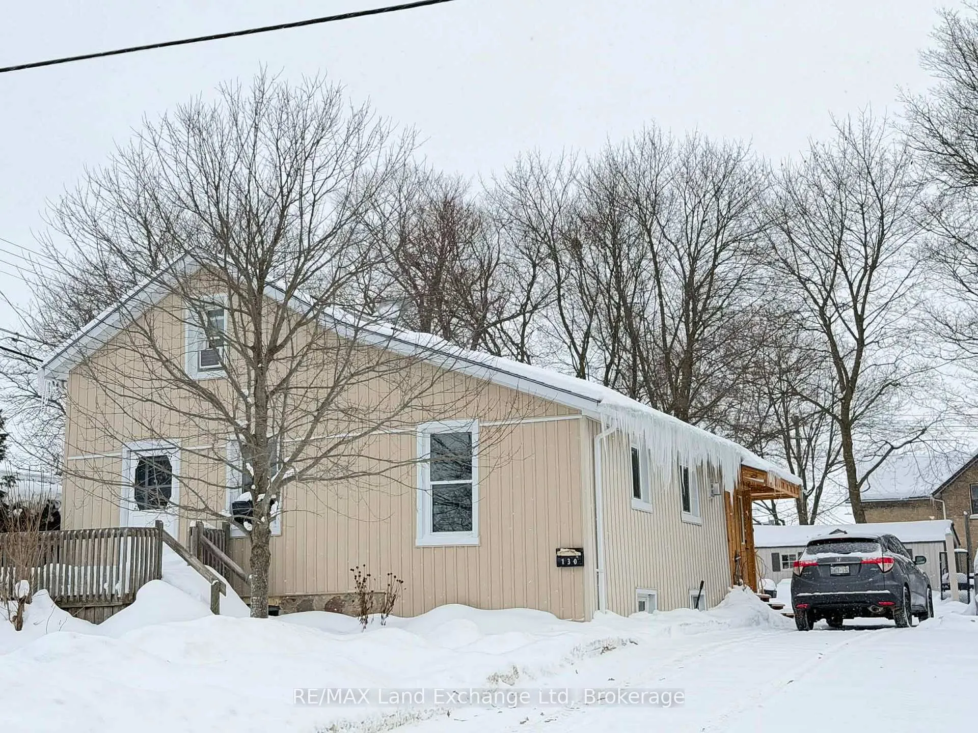 Photo 2 of 130 Henry Street, Minto — HOMEH