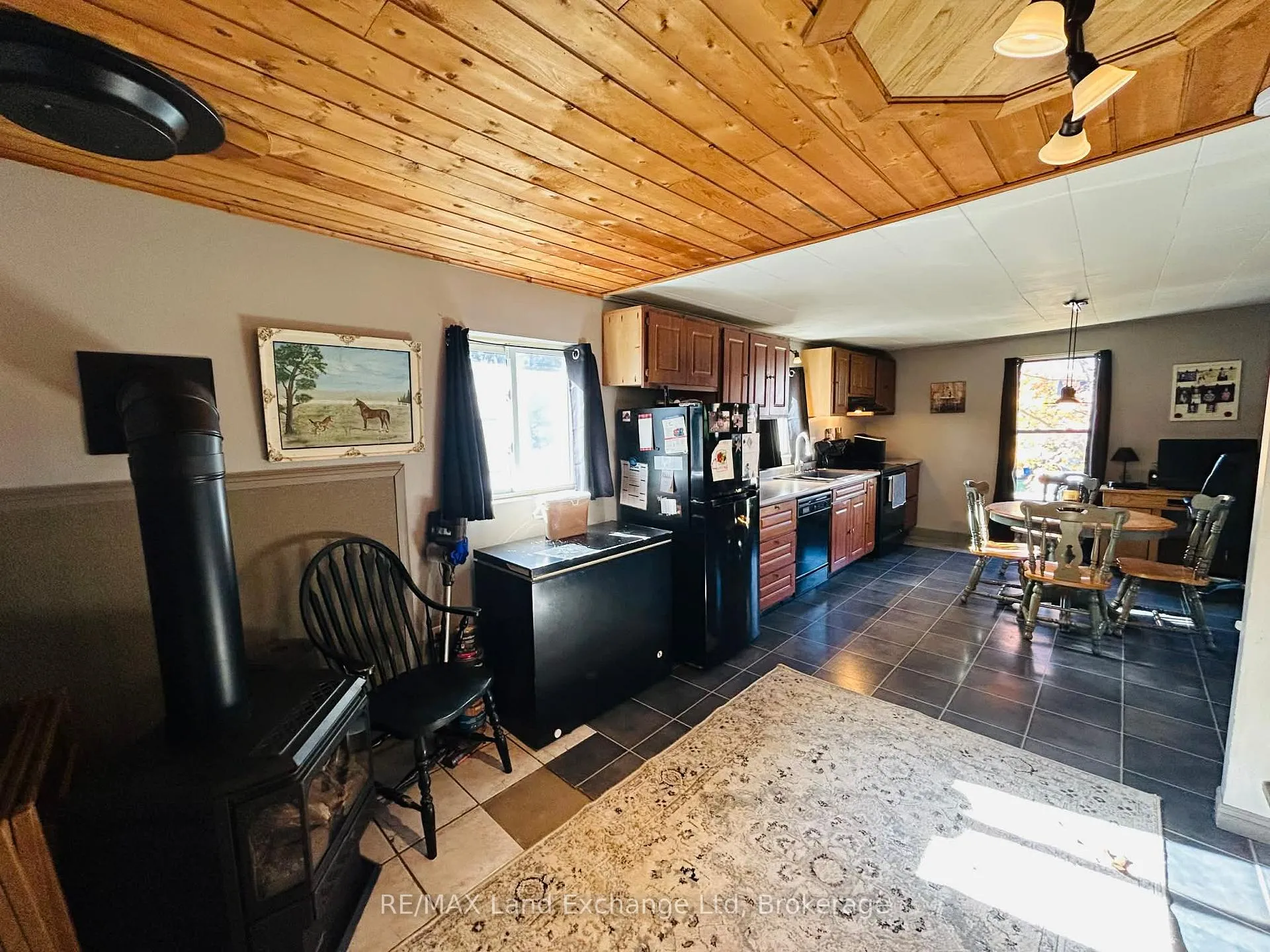 Photo 5 of 130 Henry Street, Minto — HOMEH