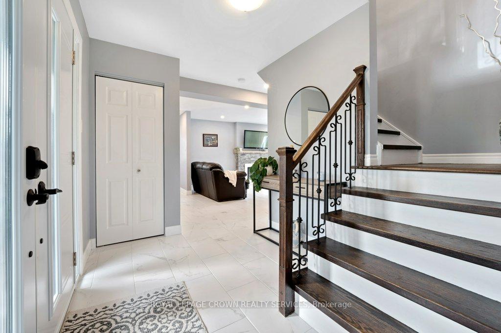 Photo 5 of 14 Pathfinder Crescent, Kitchener — HOMEH