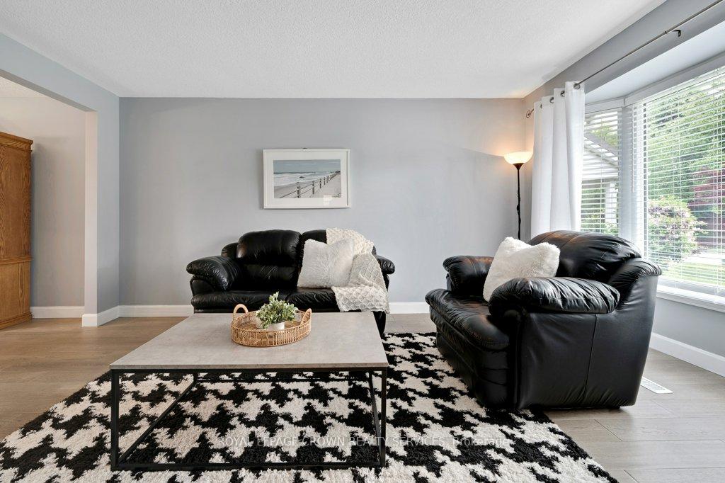 Photo 6 of 14 Pathfinder Crescent, Kitchener — HOMEH
