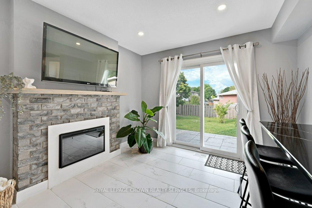 Photo 18 of 14 Pathfinder Crescent, Kitchener — HOMEH