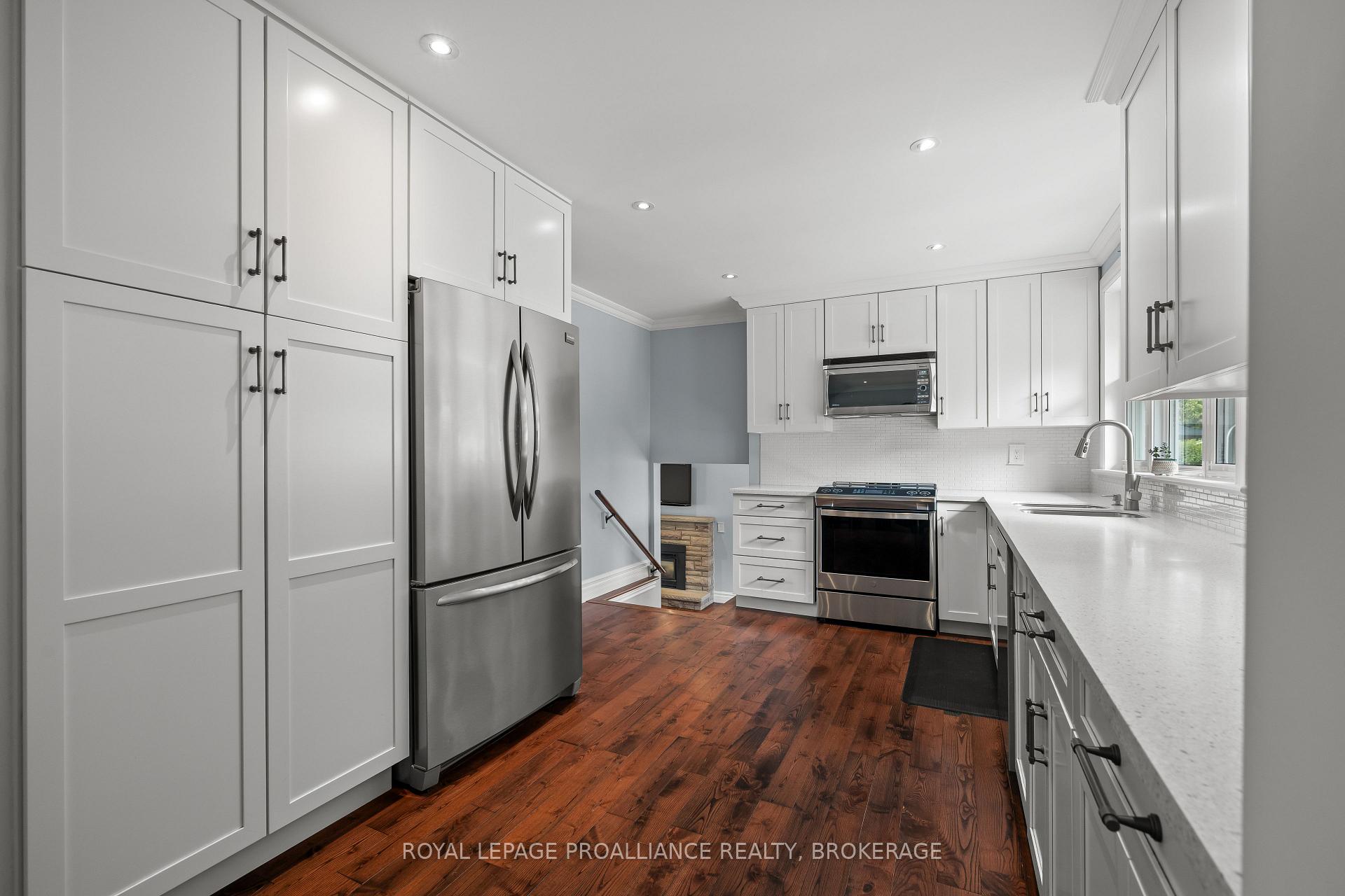 Photo 10 of 228 Glengarry Road, Kingston, West of Sir John A. Blvd — HOMEH