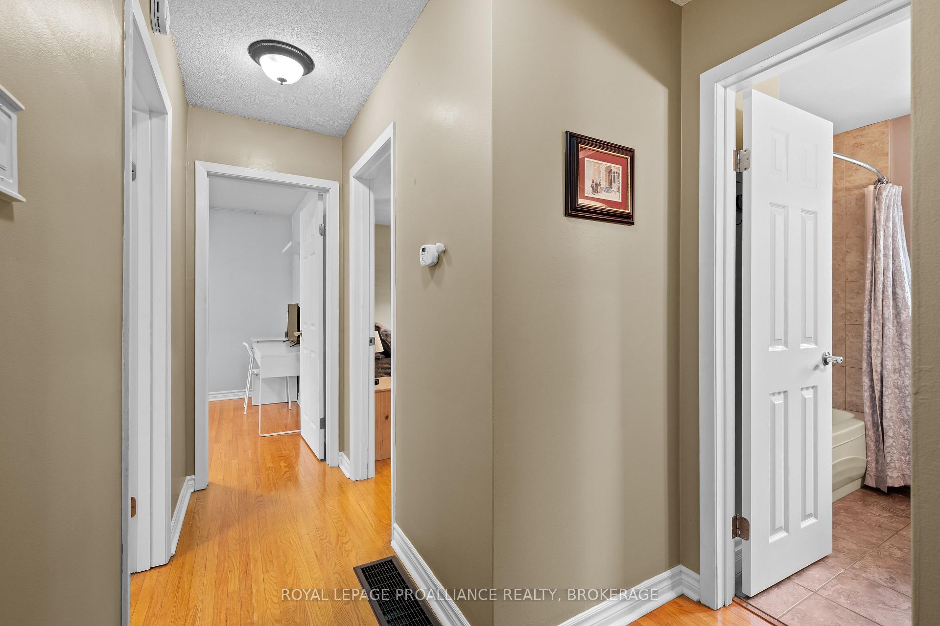 Photo 25 of 228 Glengarry Road, Kingston, West of Sir John A. Blvd — HOMEH