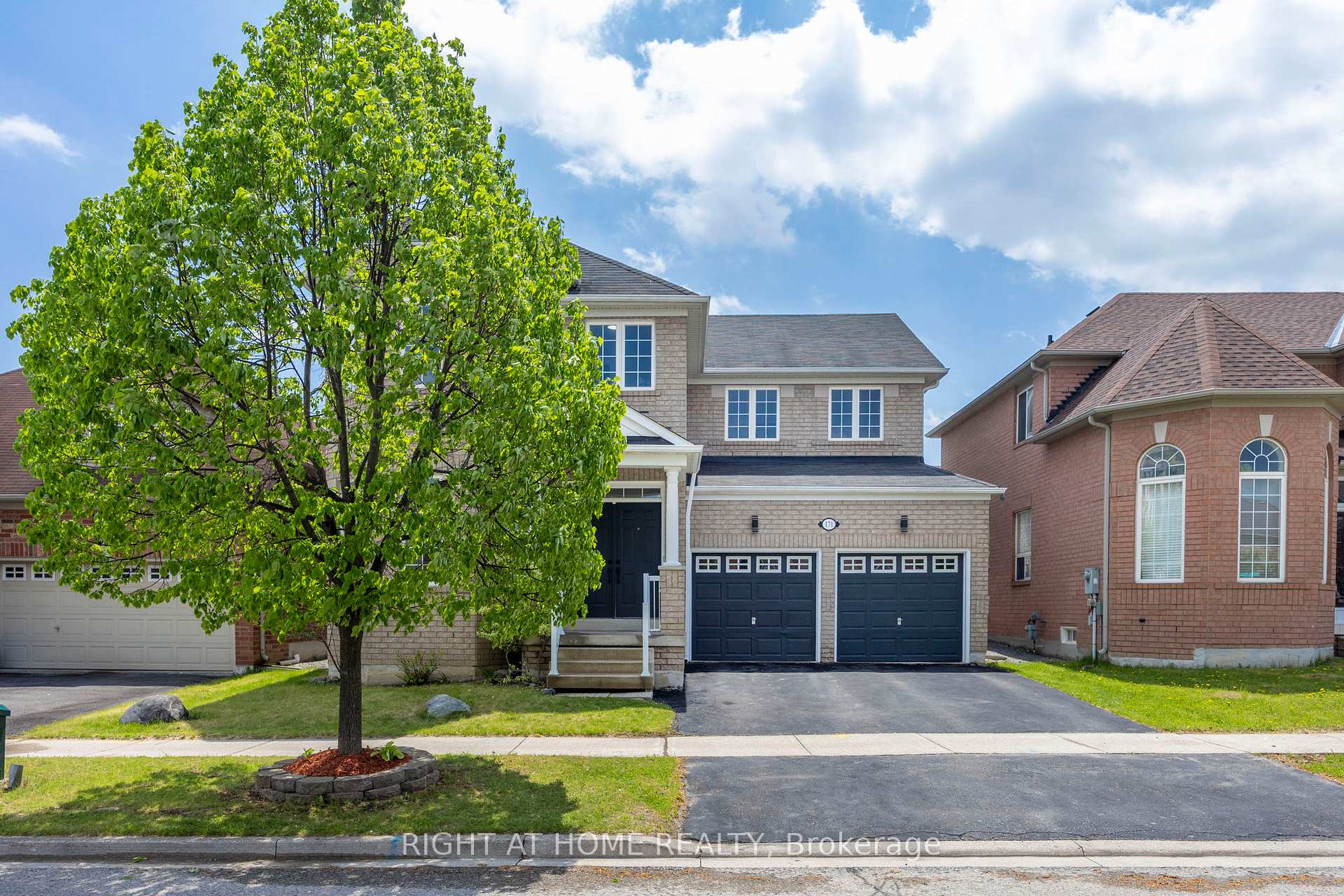 Photo 2 of 171 Edward Jeffreys Avenue, Markham, Wismer — HOMEH