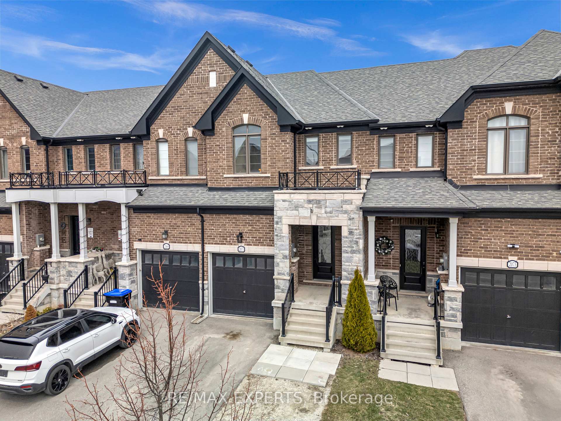 Front of 2071 Dale road
