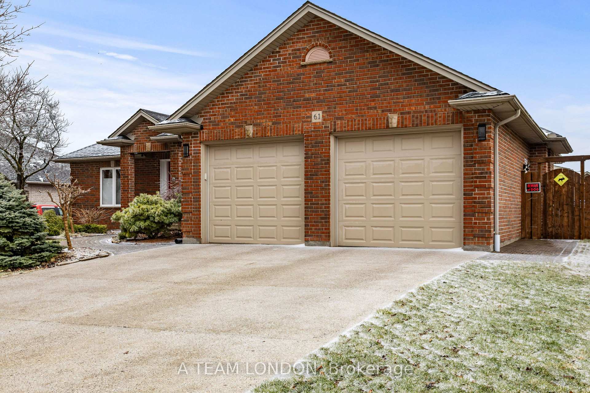 Photo 2 of 61 Stephen Moore Road Drive, Middlesex Centre, Kilworth — HOMEH