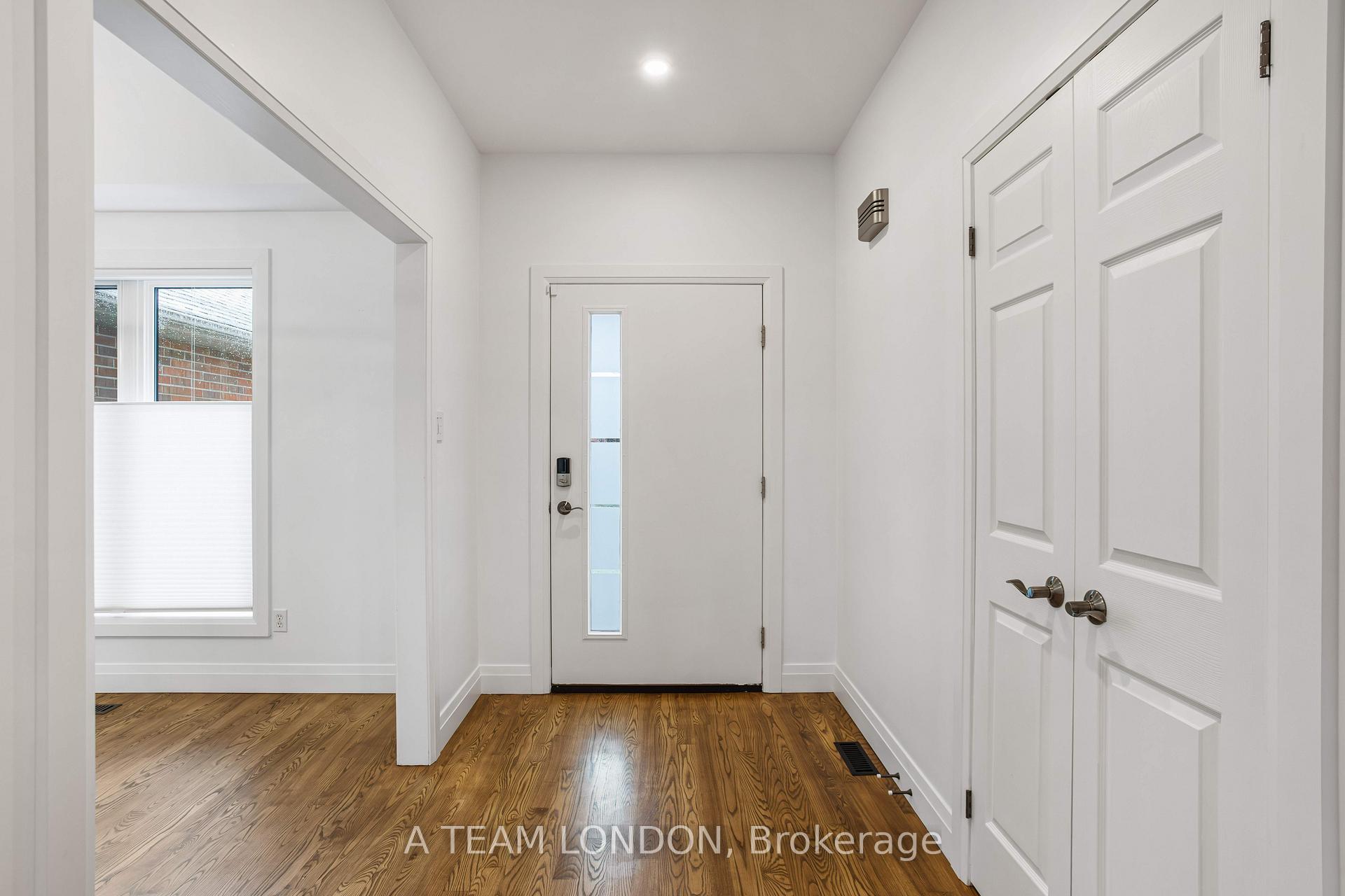 Photo 5 of 61 Stephen Moore Road Drive, Middlesex Centre, Kilworth — HOMEH
