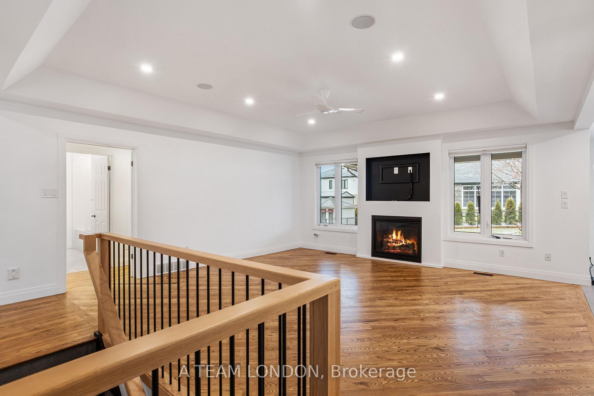 Photo 8 of 61 Stephen Moore Road Drive, Middlesex Centre, Kilworth — HOMEH