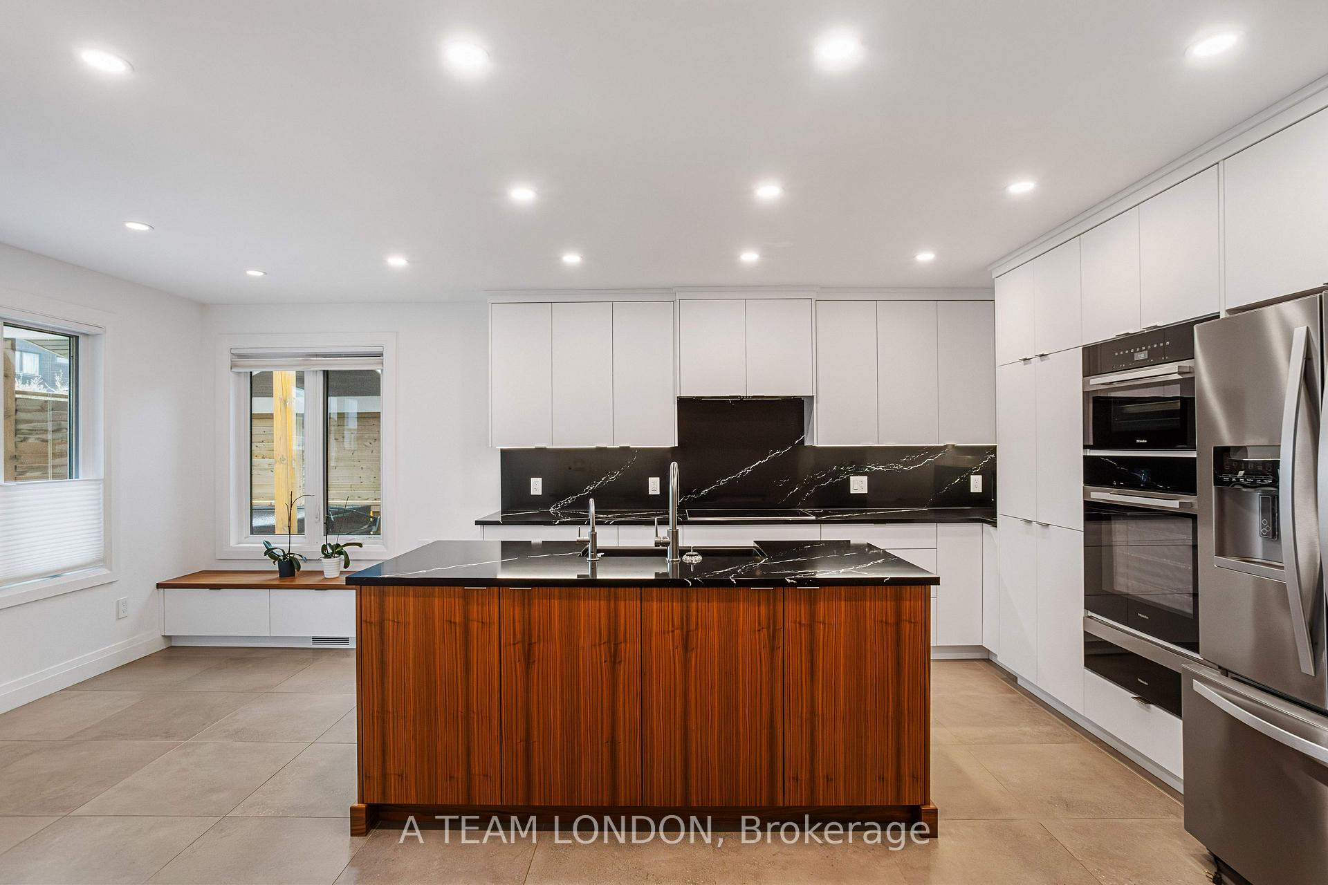 Photo 10 of 61 Stephen Moore Road Drive, Middlesex Centre, Kilworth — HOMEH