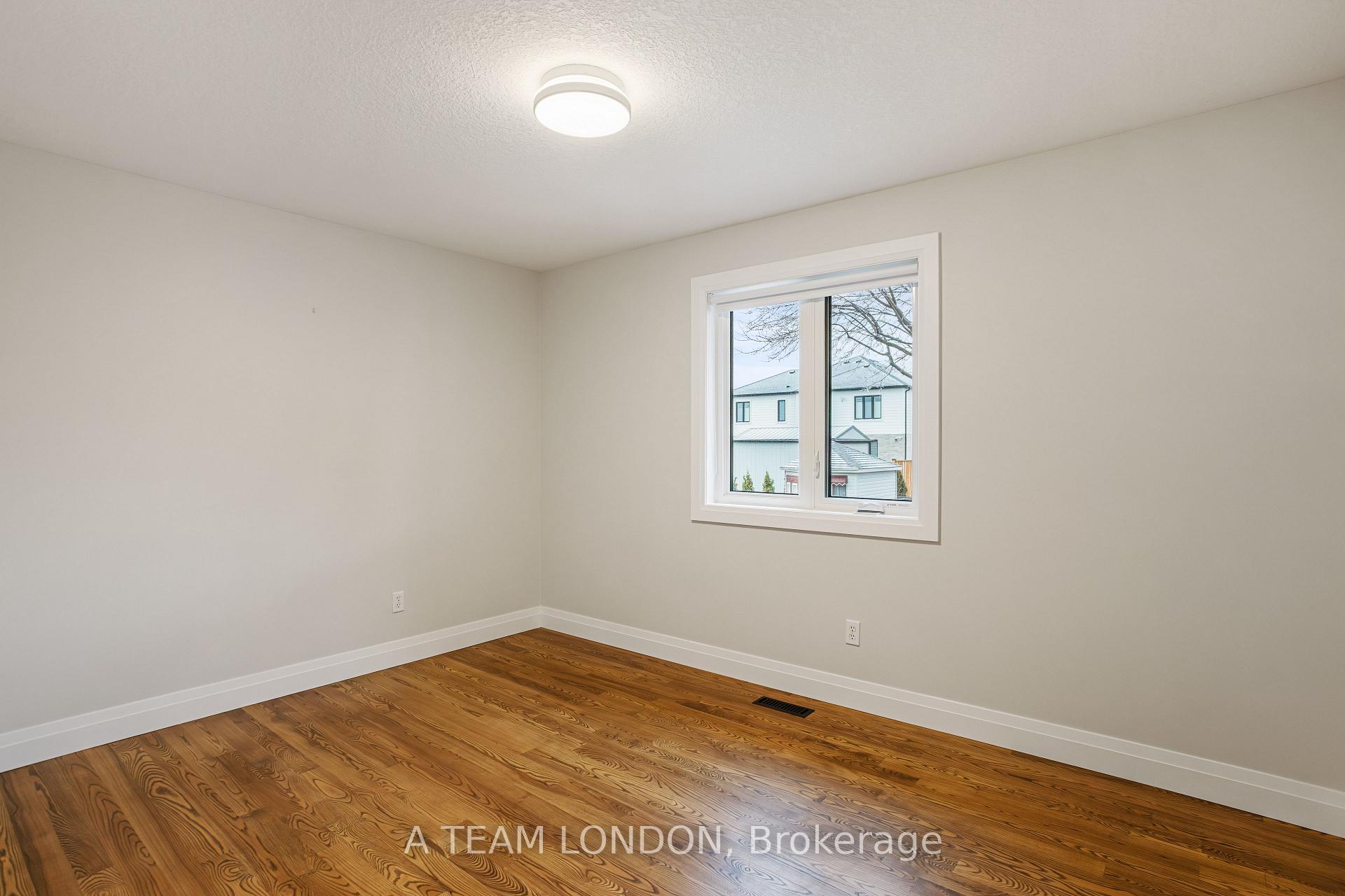Photo 15 of 61 Stephen Moore Road Drive, Middlesex Centre, Kilworth — HOMEH