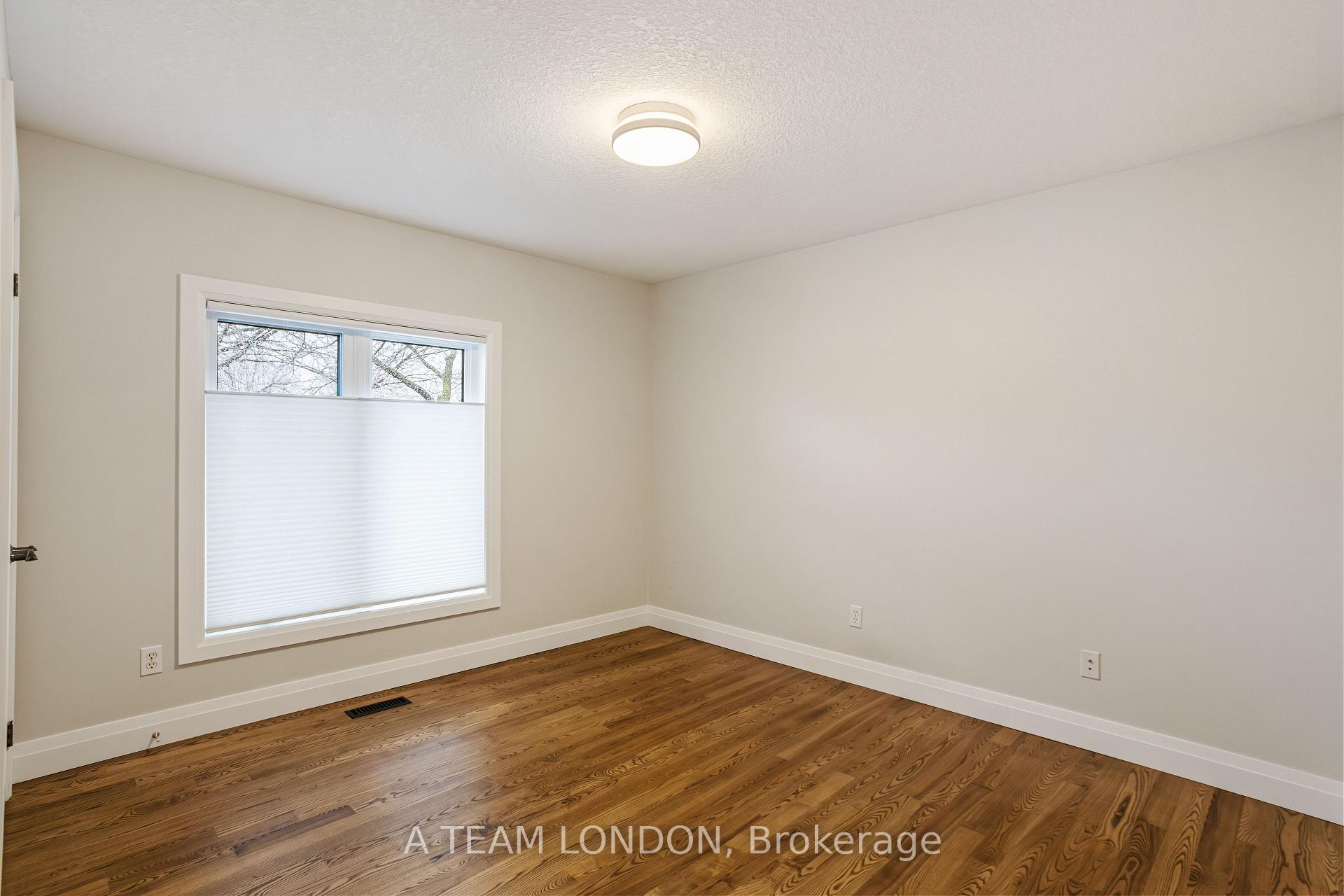 Photo 17 of 61 Stephen Moore Road Drive, Middlesex Centre, Kilworth — HOMEH