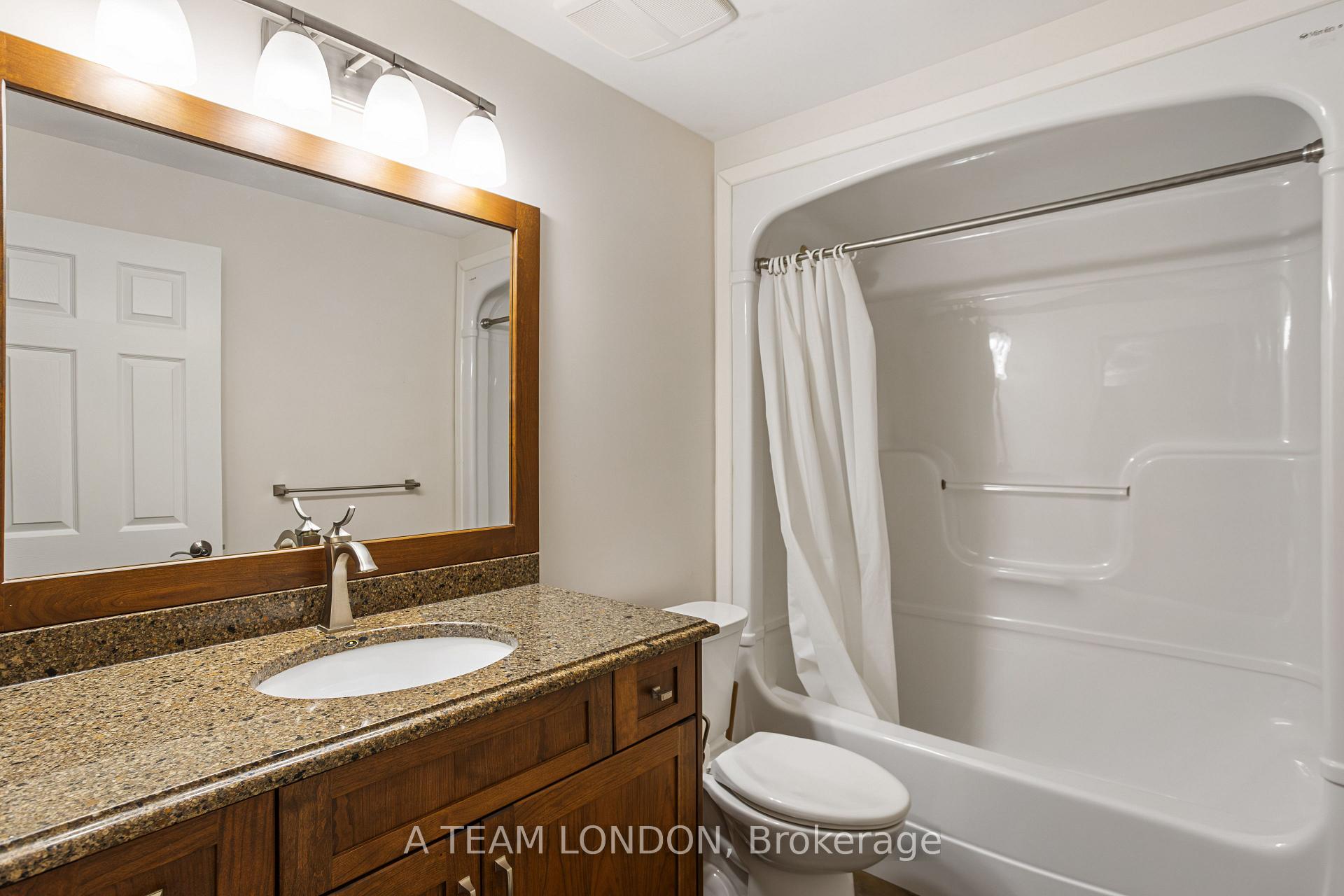 Photo 35 of 61 Stephen Moore Road Drive, Middlesex Centre, Kilworth — HOMEH