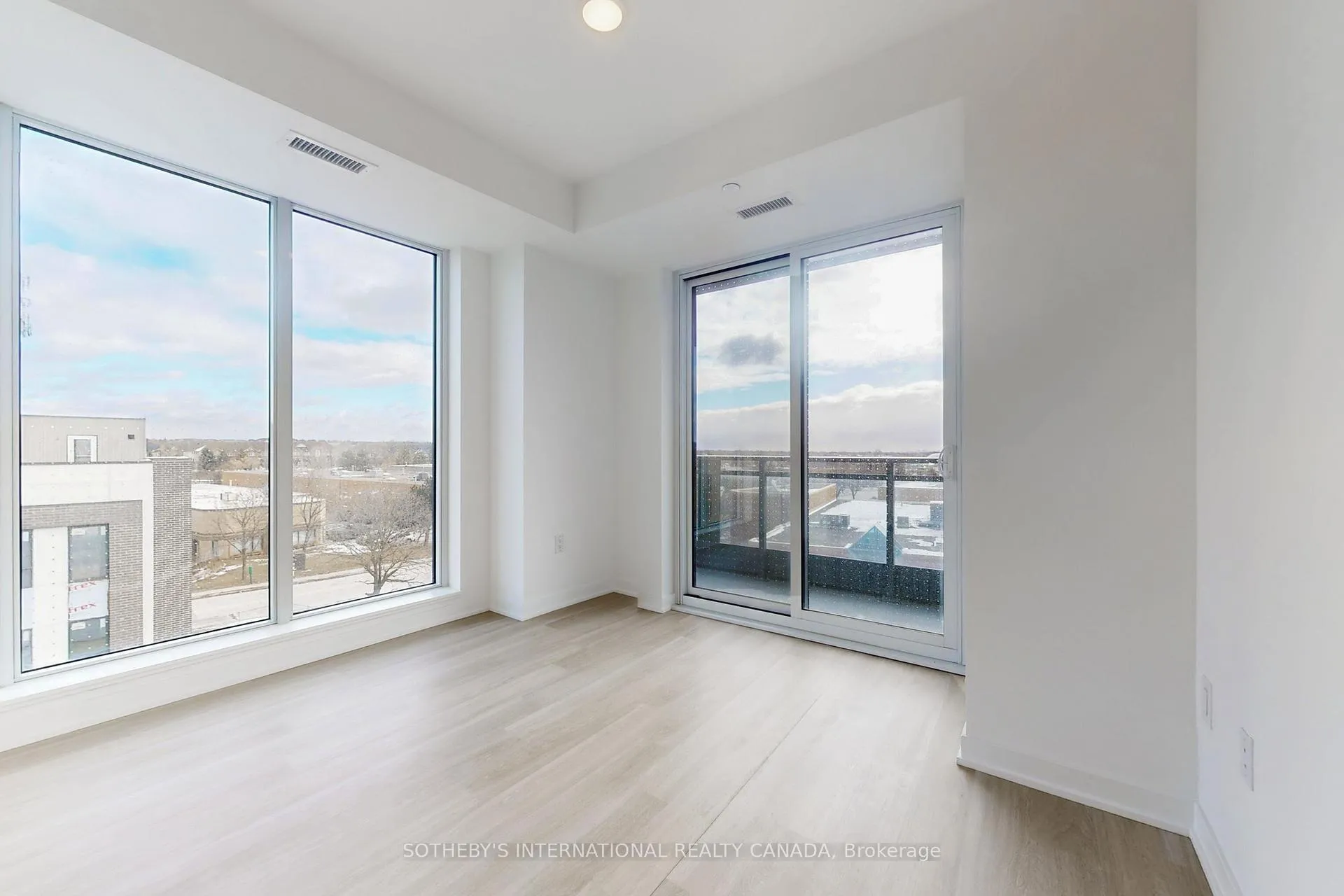 Photo 13 of Unit B318, 9751 Markham Road, Markham, Greensborough — HOMEH