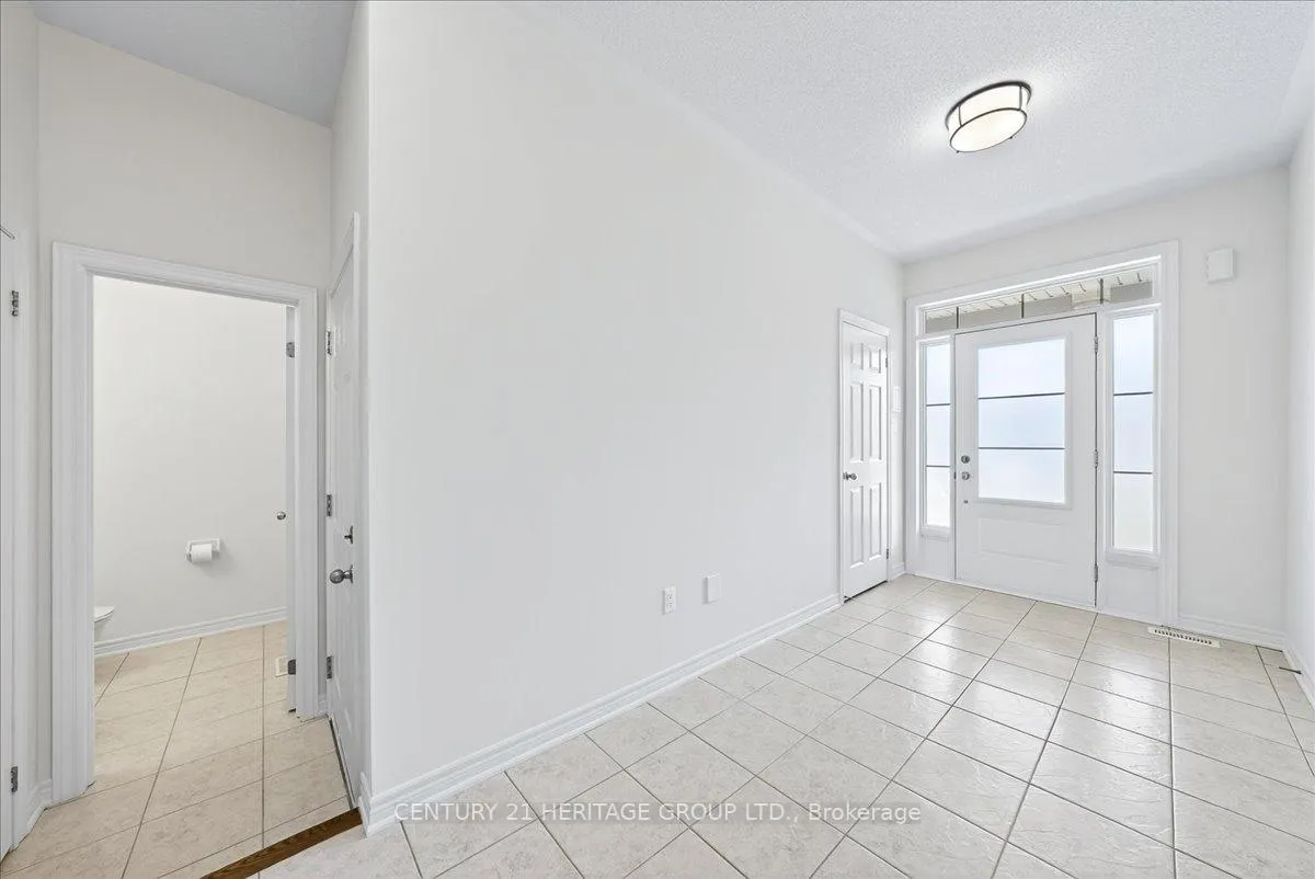 Photo 8 of 13 McLaughlin Avenue, Milton, Willmott — HOMEH