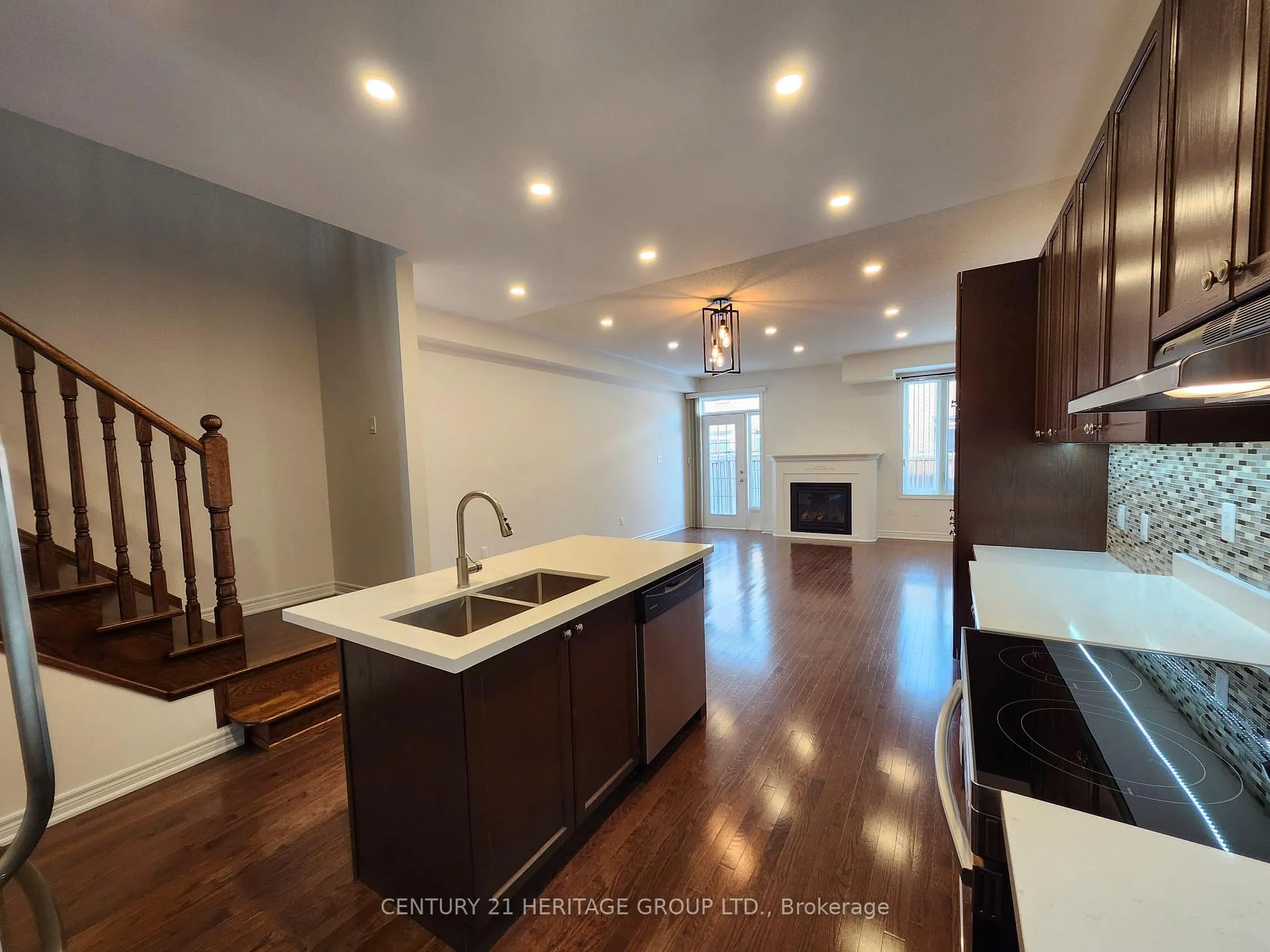 Photo 12 of 13 McLaughlin Avenue, Milton, Willmott — HOMEH