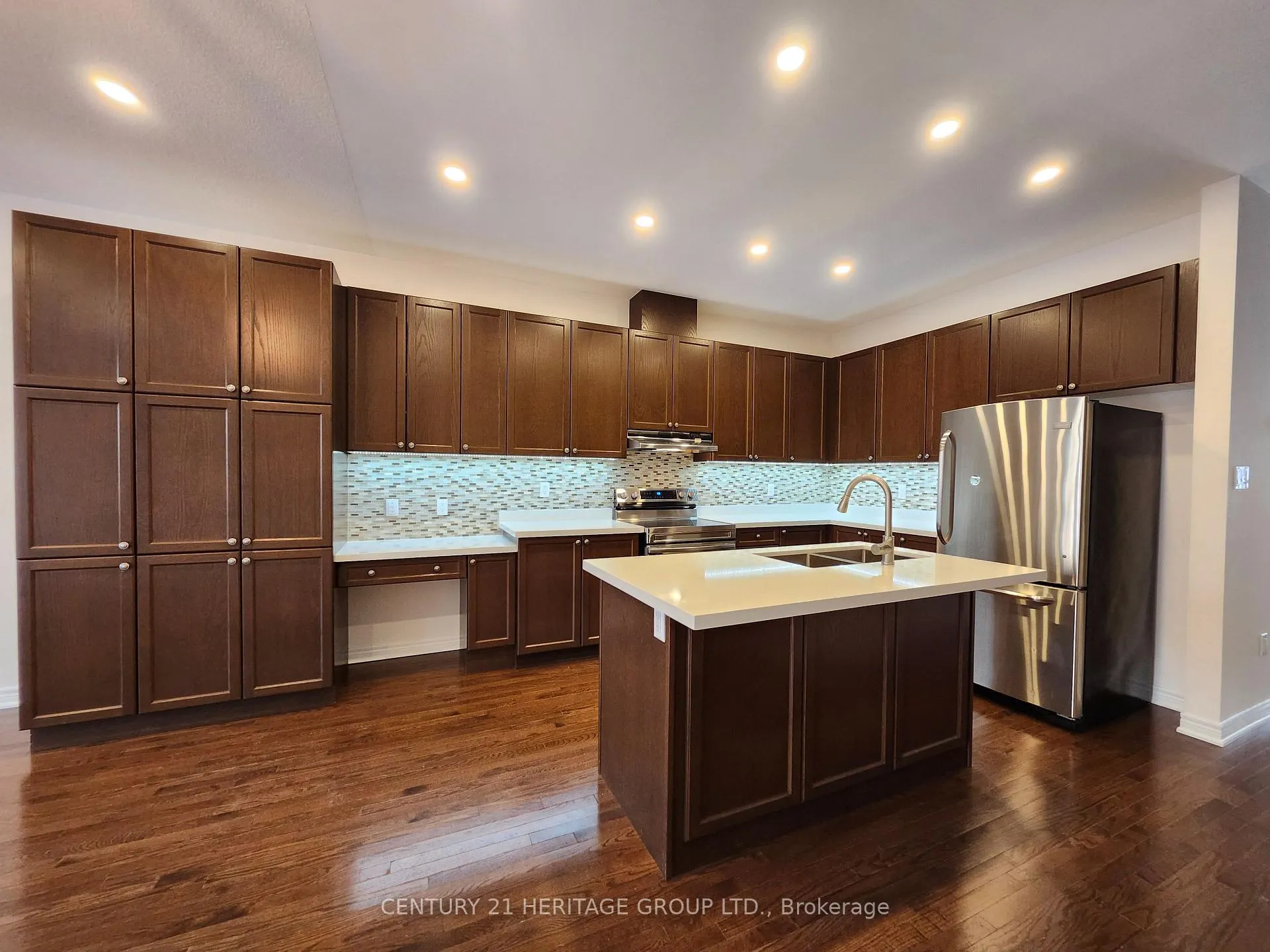 Photo 15 of 13 McLaughlin Avenue, Milton, Willmott — HOMEH