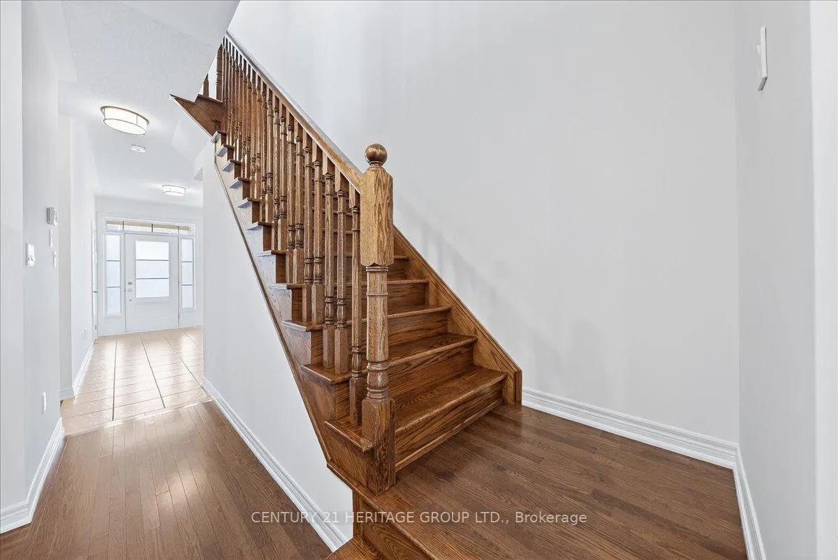 Photo 17 of 13 McLaughlin Avenue, Milton, Willmott — HOMEH